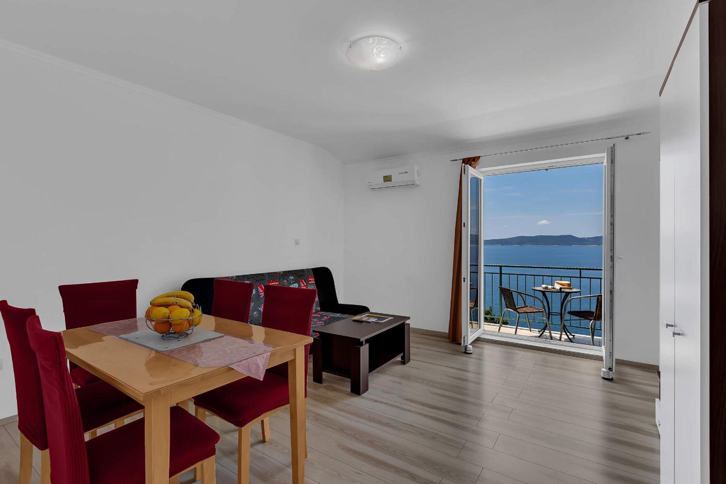 Apartment with Sea View