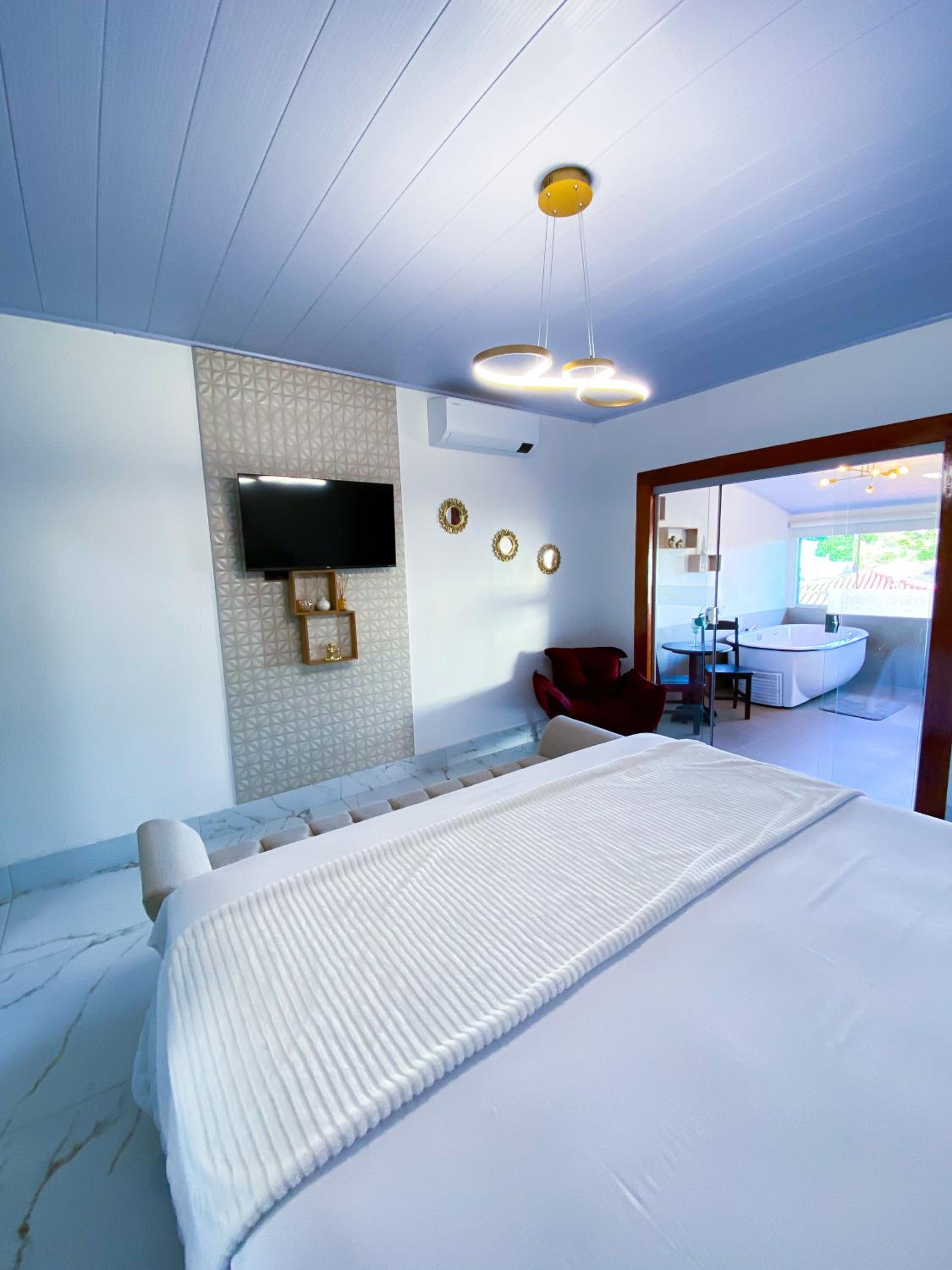 Deluxe Double Room with Bath photo 1