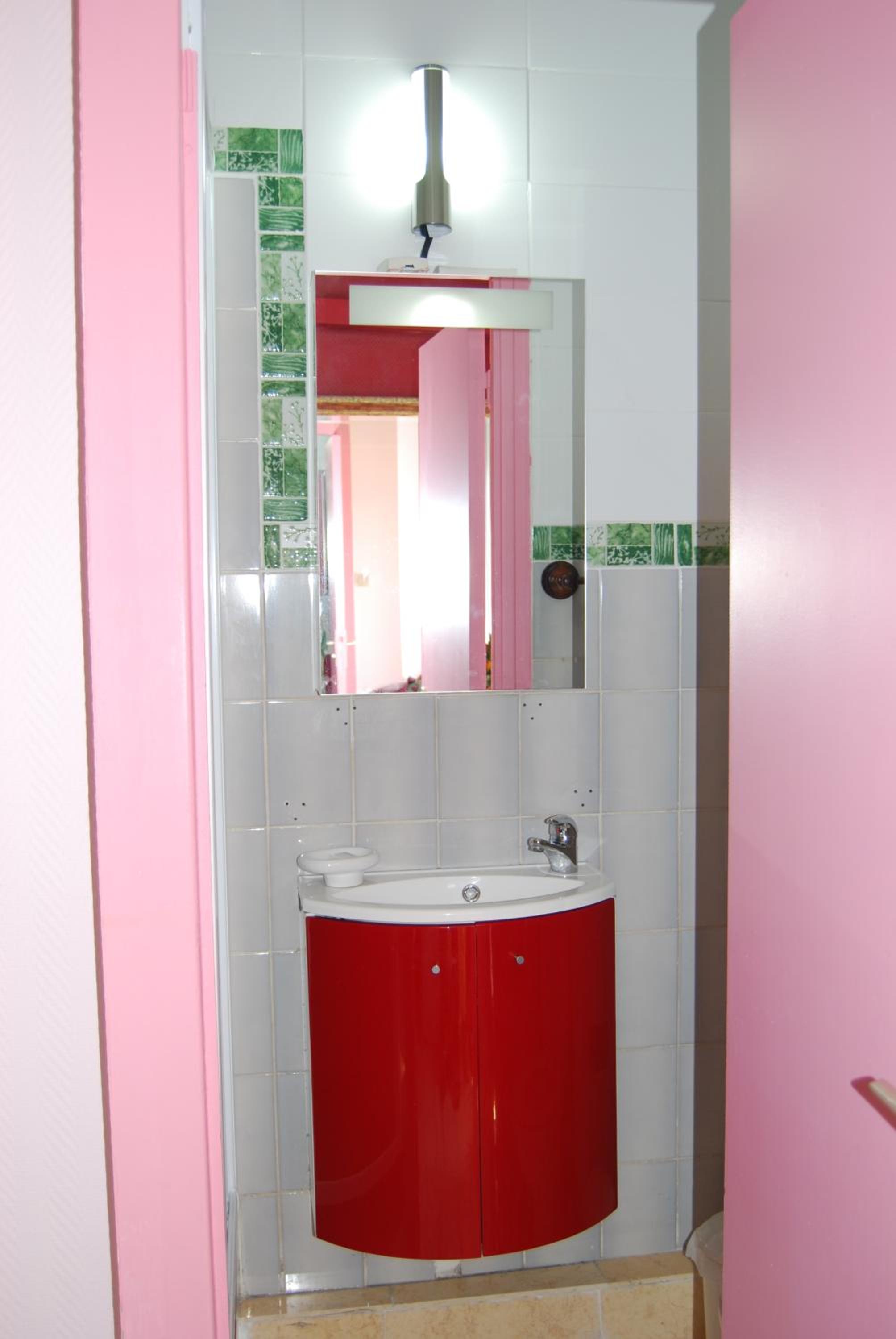 Double or Twin Room - Photo 4