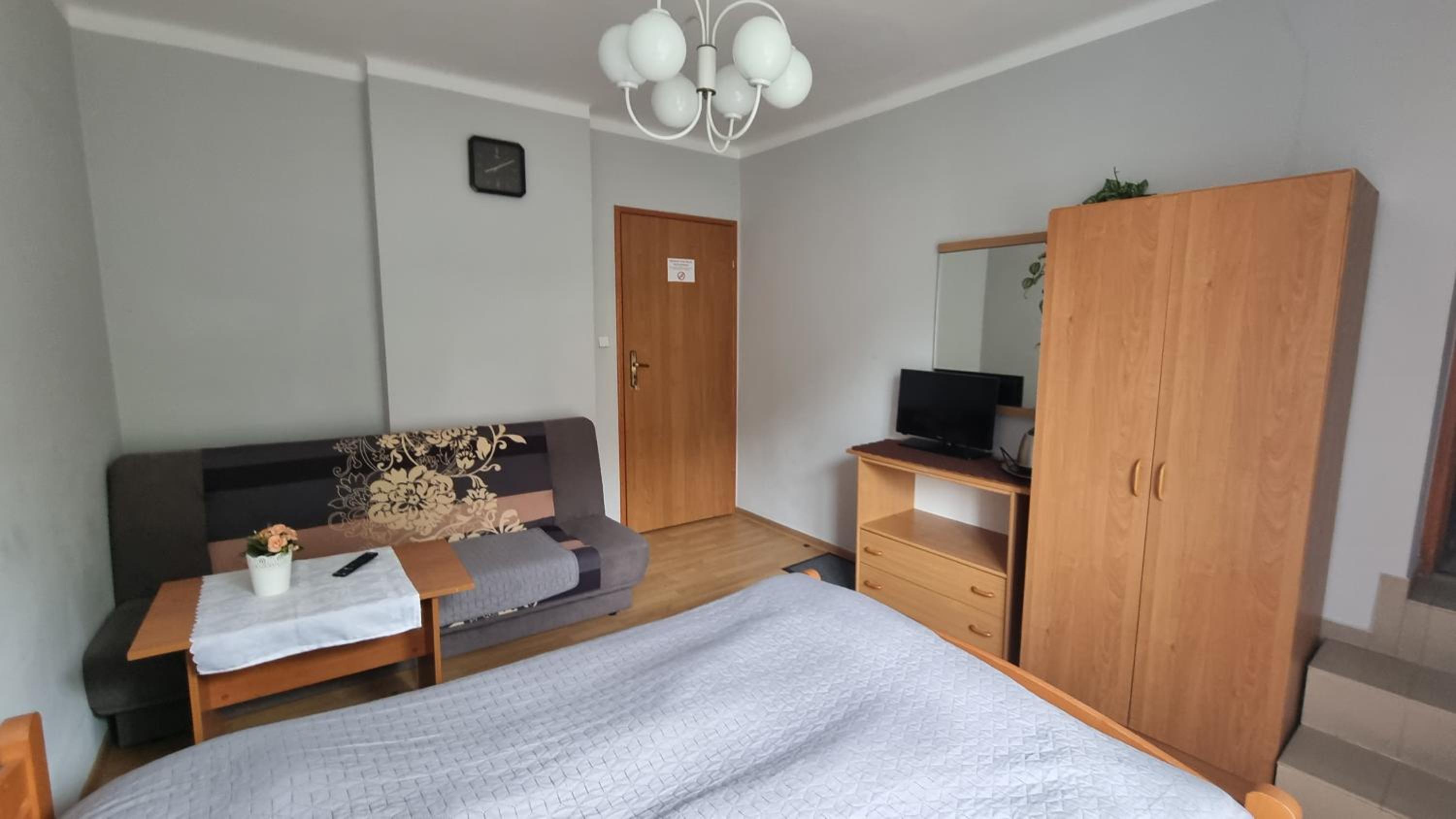 Double Room with Balcony (2 Adults + 1 Child) photo 2
