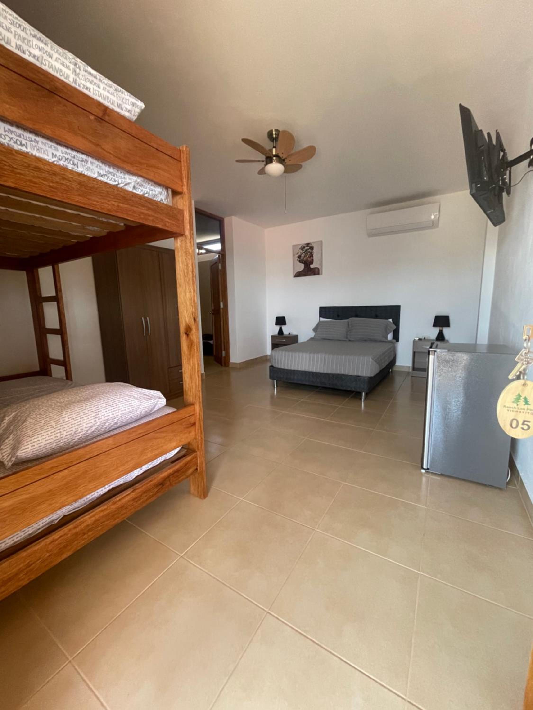 Triple Room with Bath photo 1