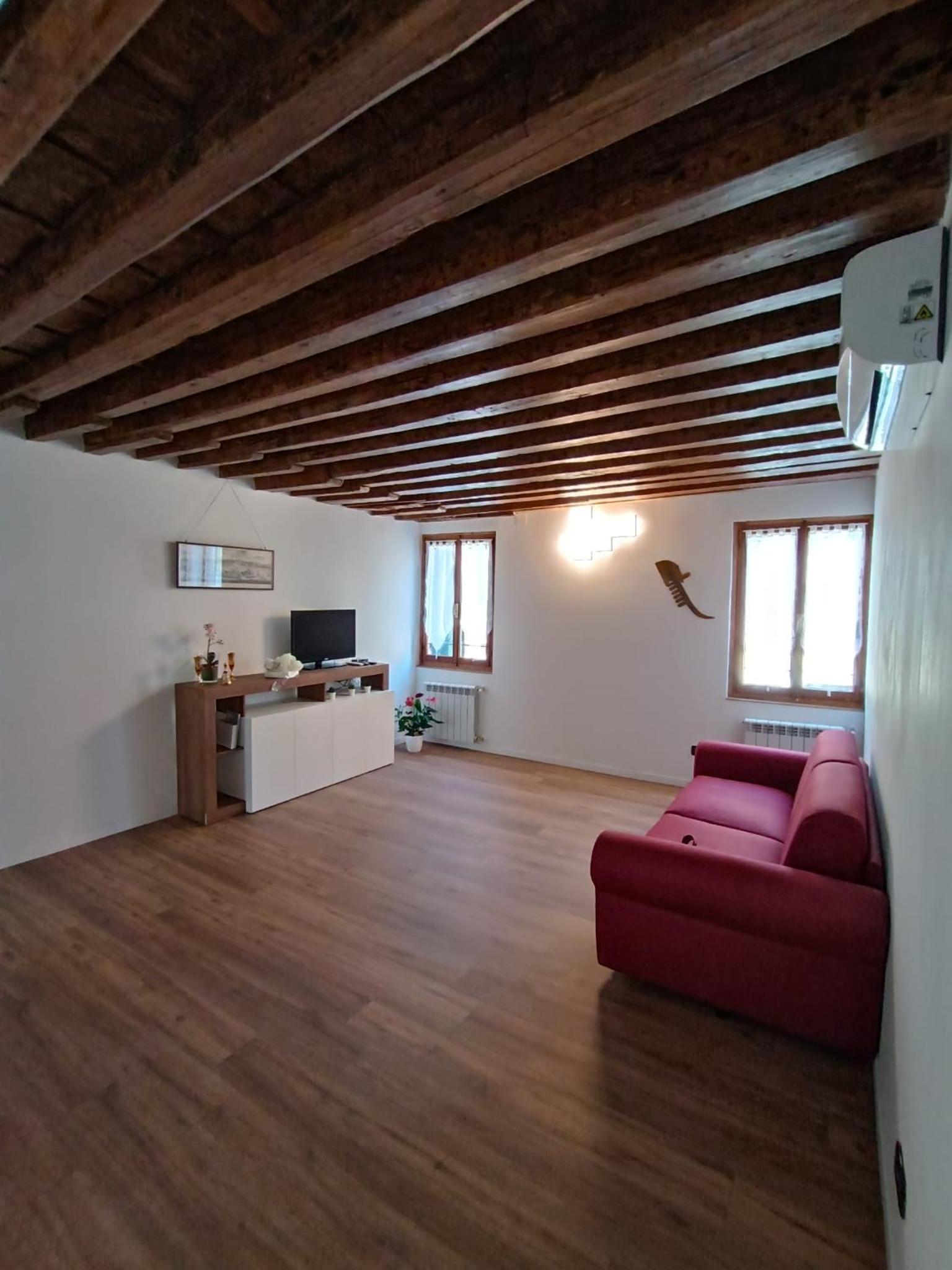 Apartment photo 1
