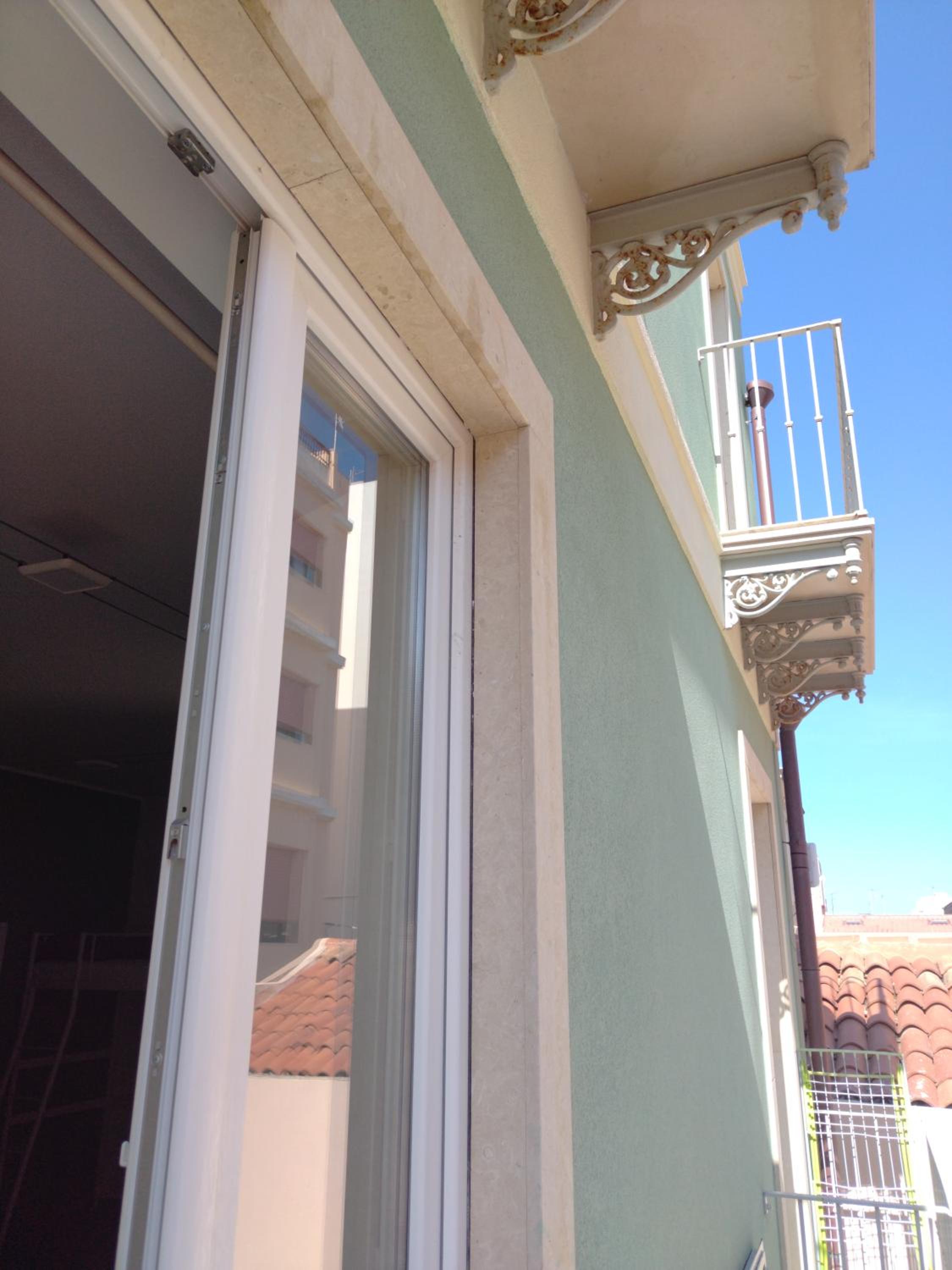 Apartment with Balcony photo 2