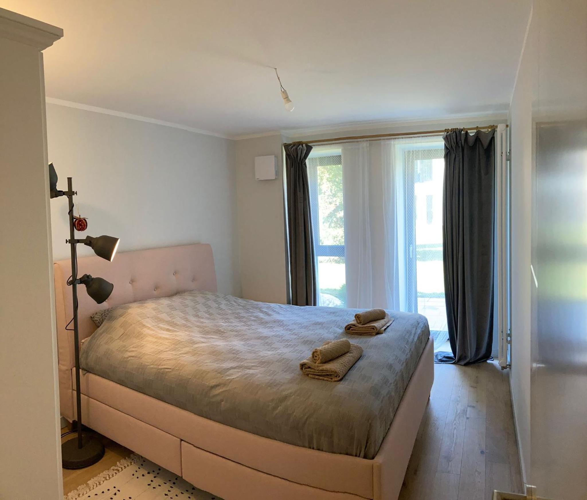 One-Bedroom Apartment photo 2