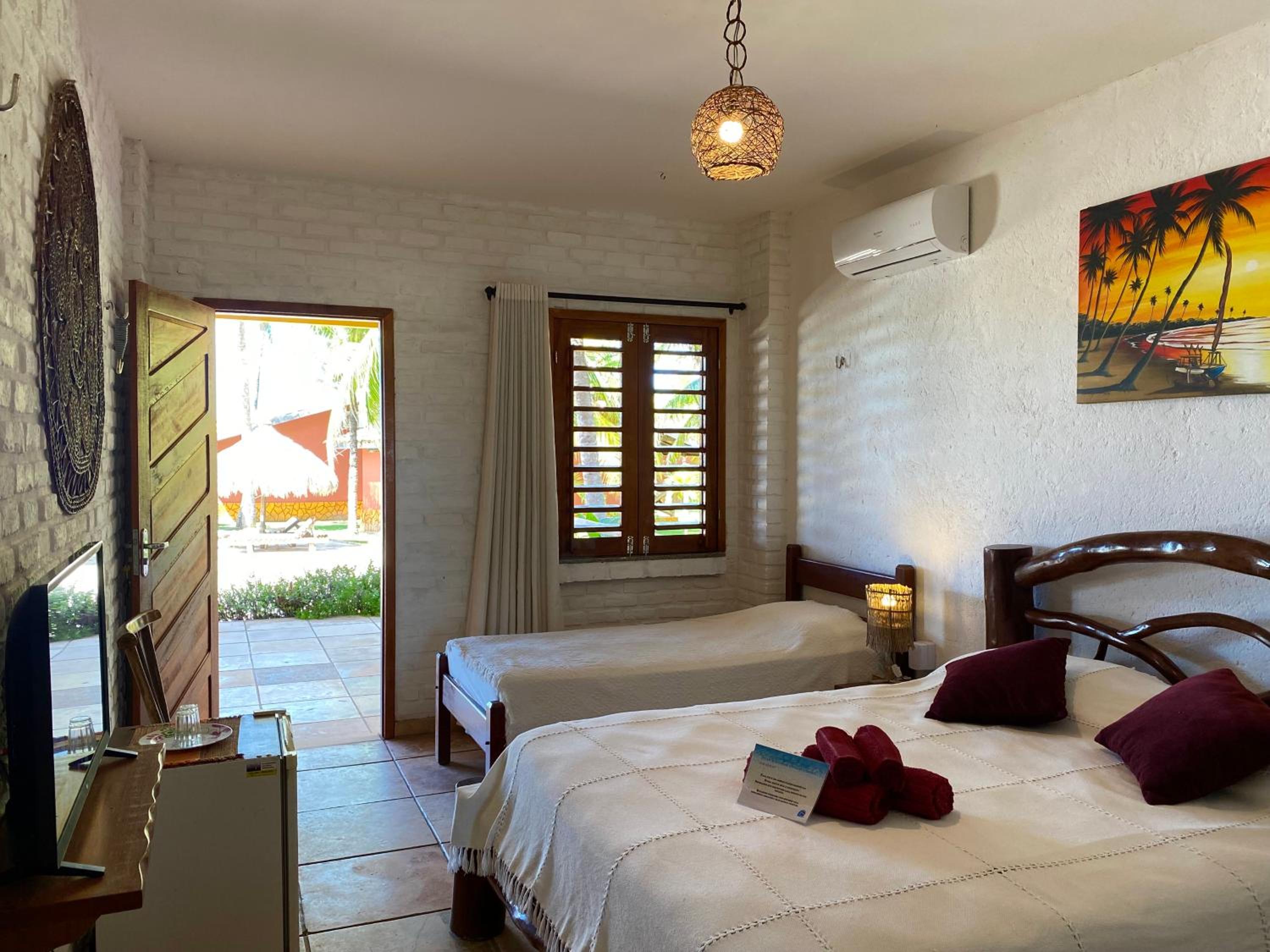 Queen Suite with Pool View