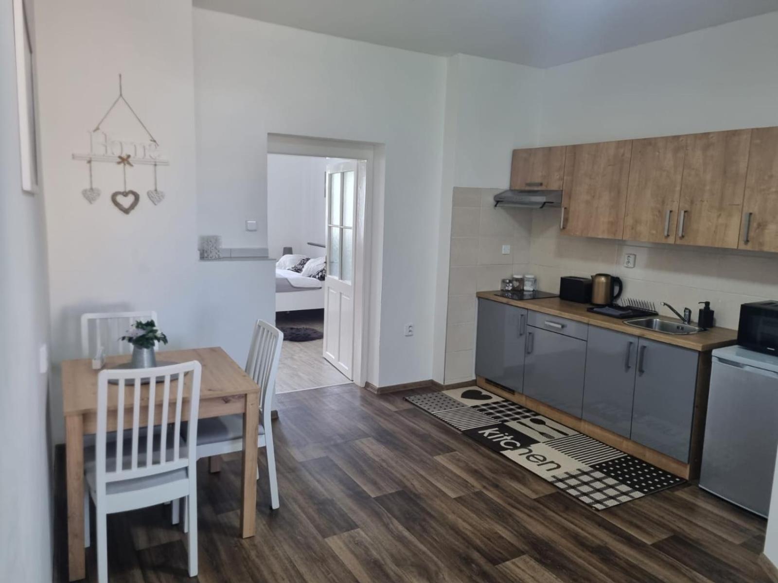 One-Bedroom Apartment - Photo 30