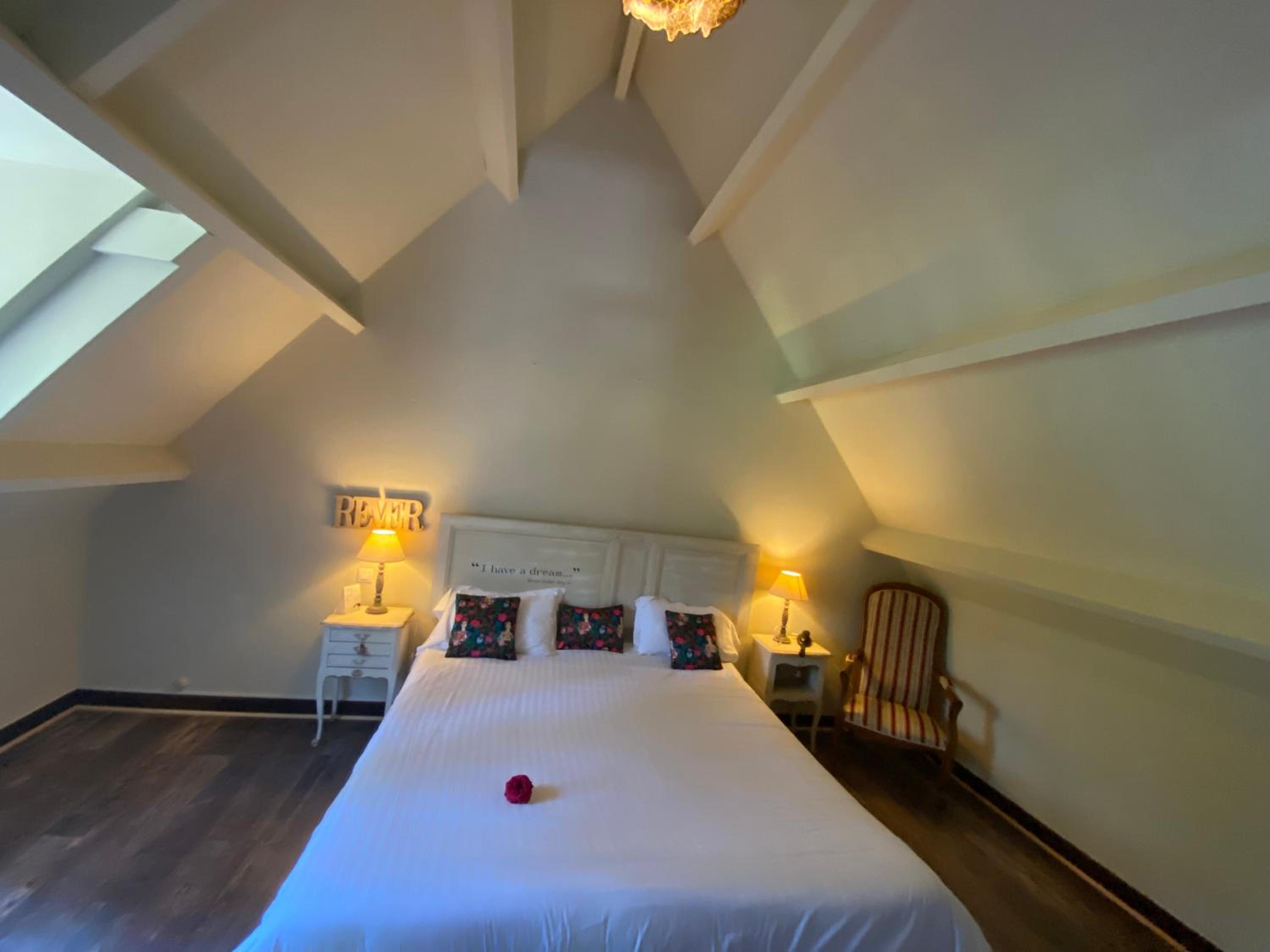 Junior Suite (2 Adults + 2 Children) - Photo 10