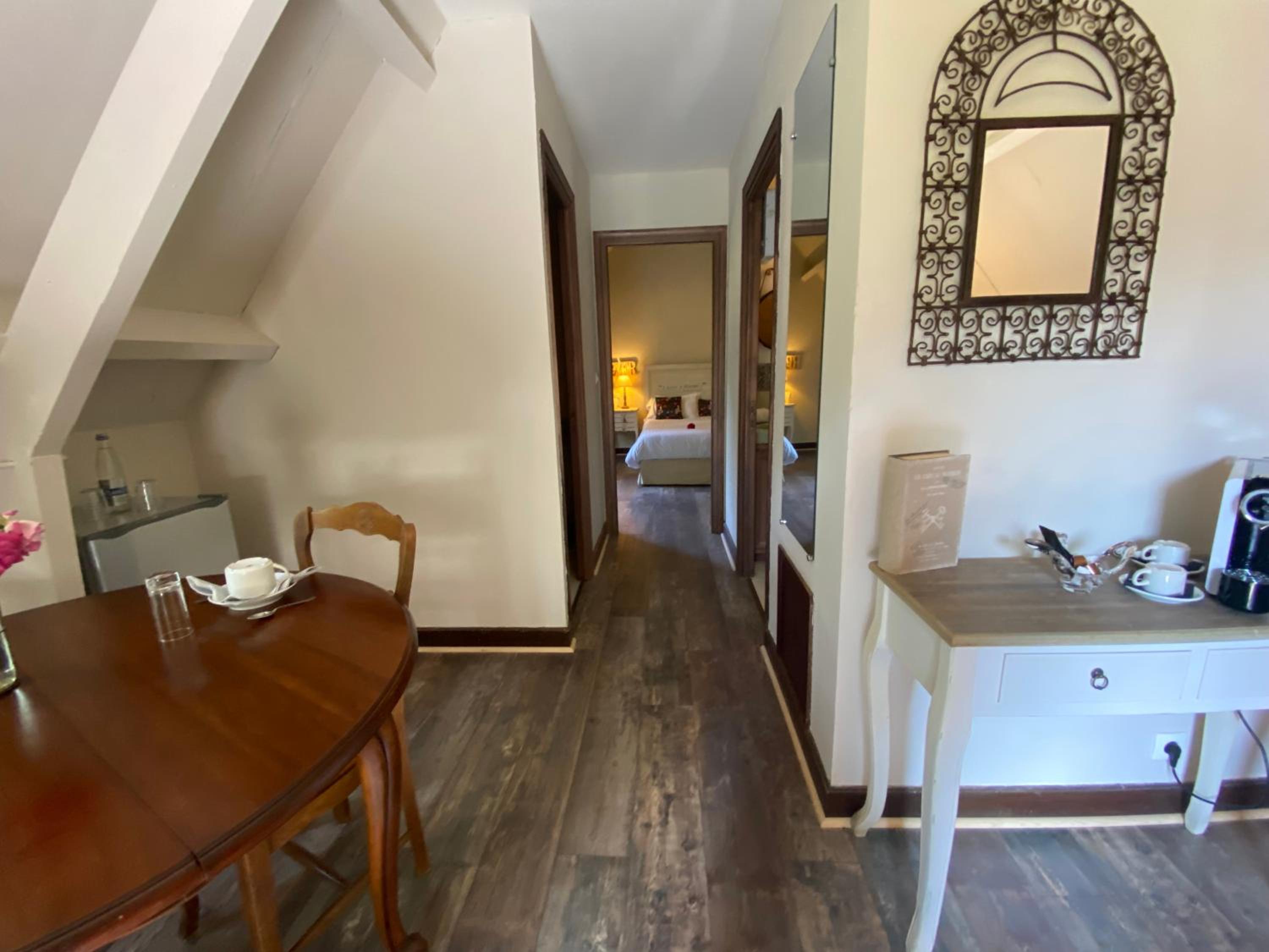 Junior Suite (2 Adults + 2 Children) - Photo 8