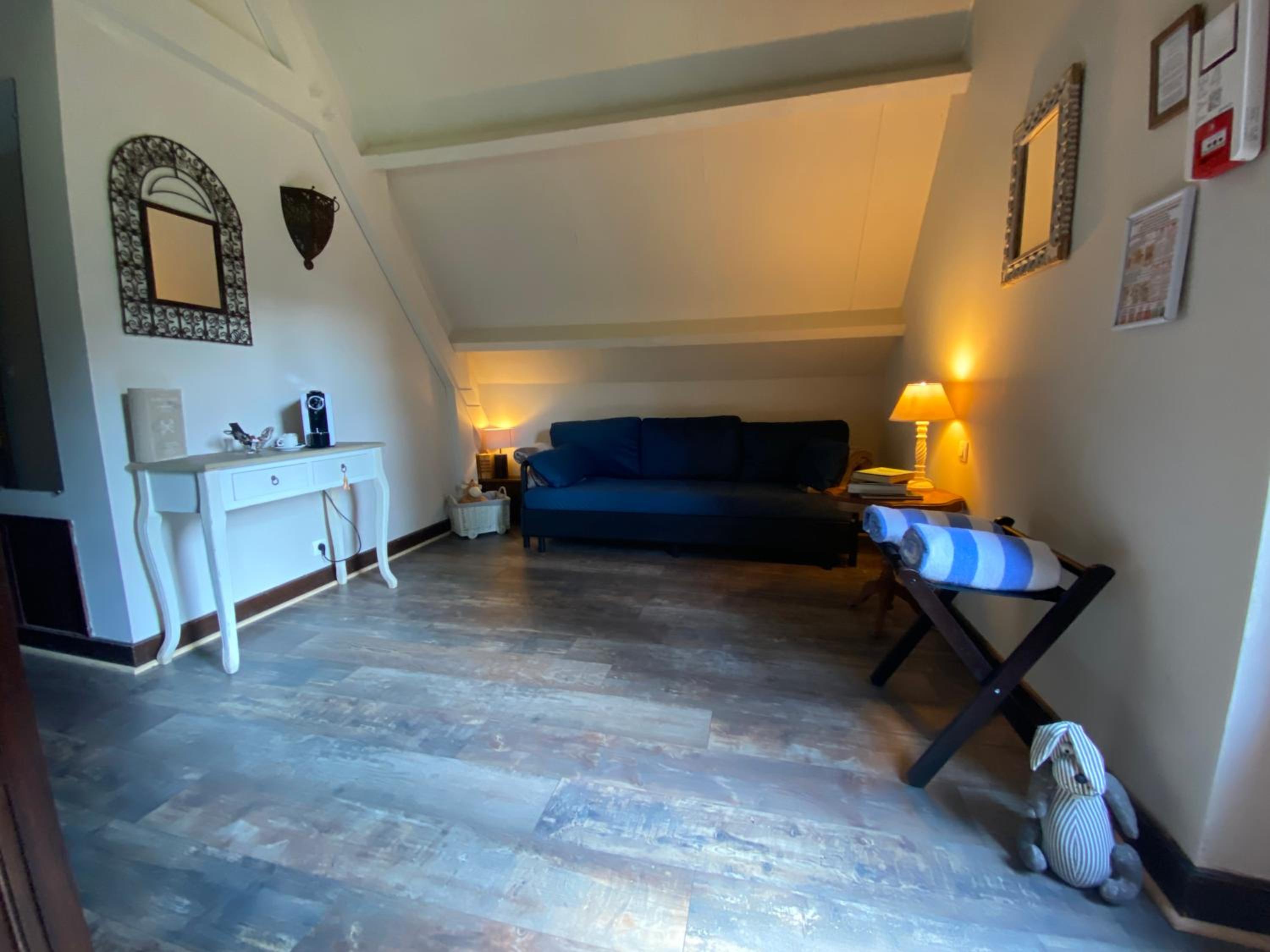 Junior Suite (2 Adults + 2 Children) - Photo 7