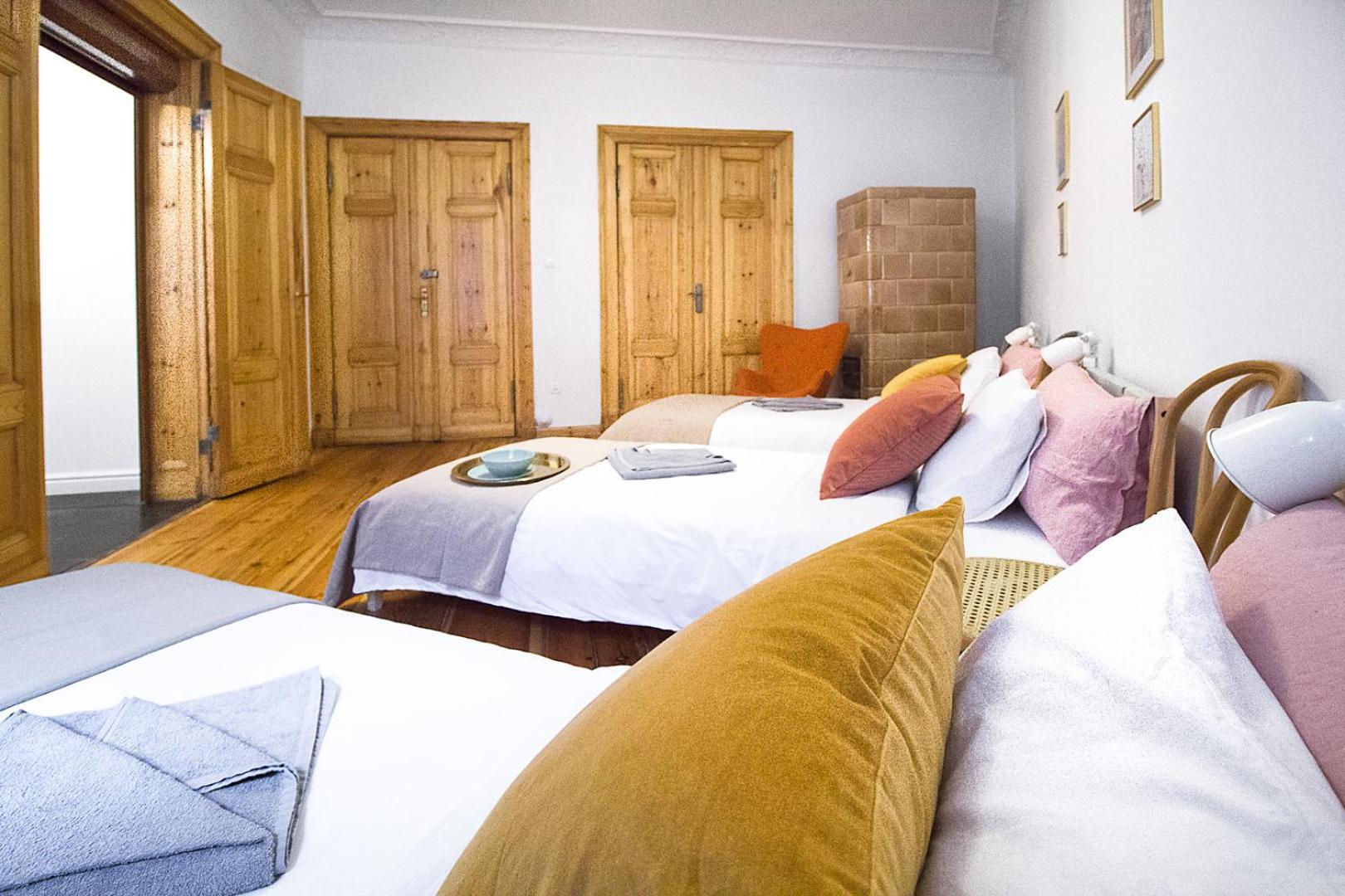 Premium Four-Bedroom Apartment with 2 Bathrooms and Living Room  - Photo 15