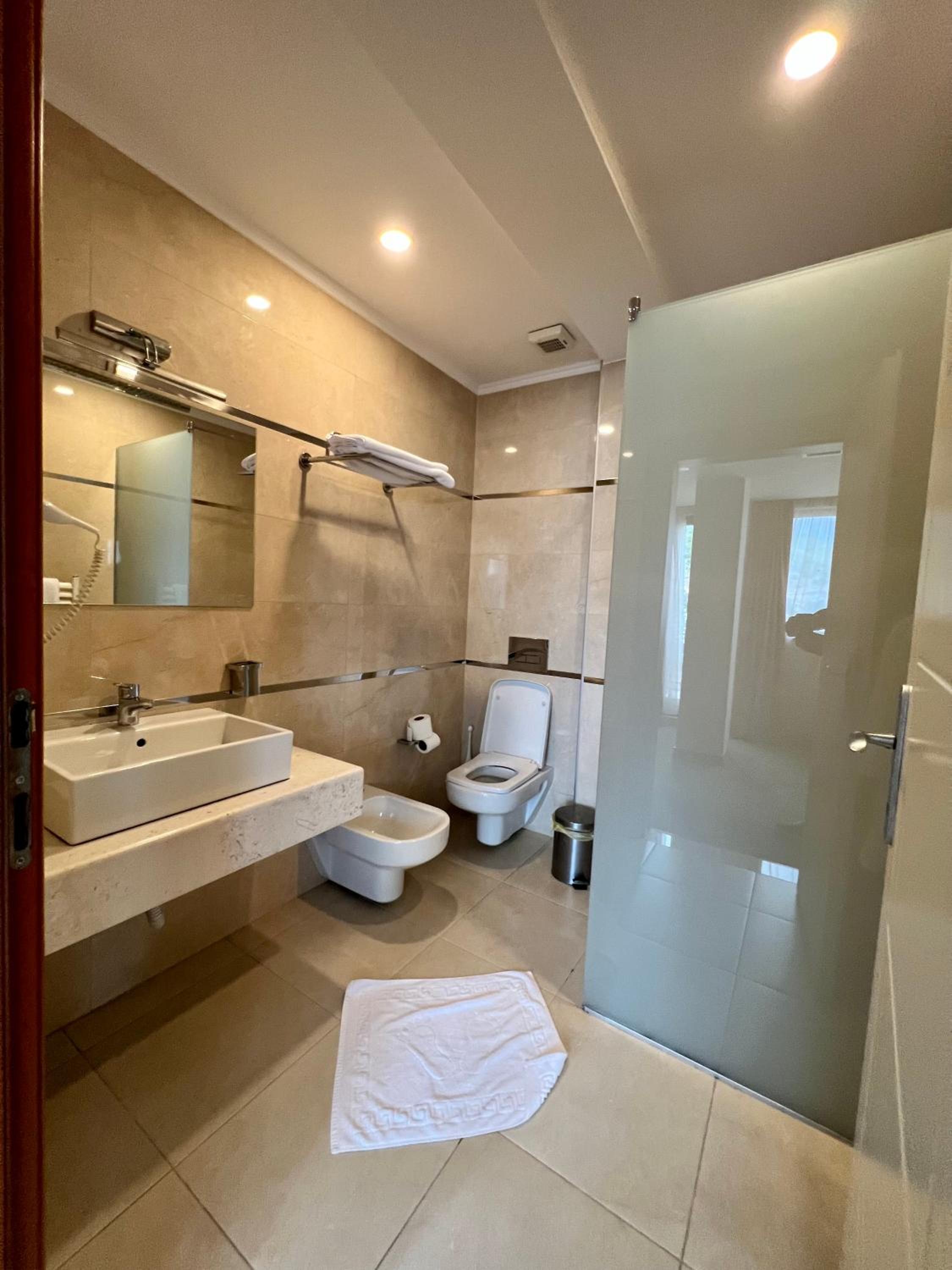 Triple Room photo 3
