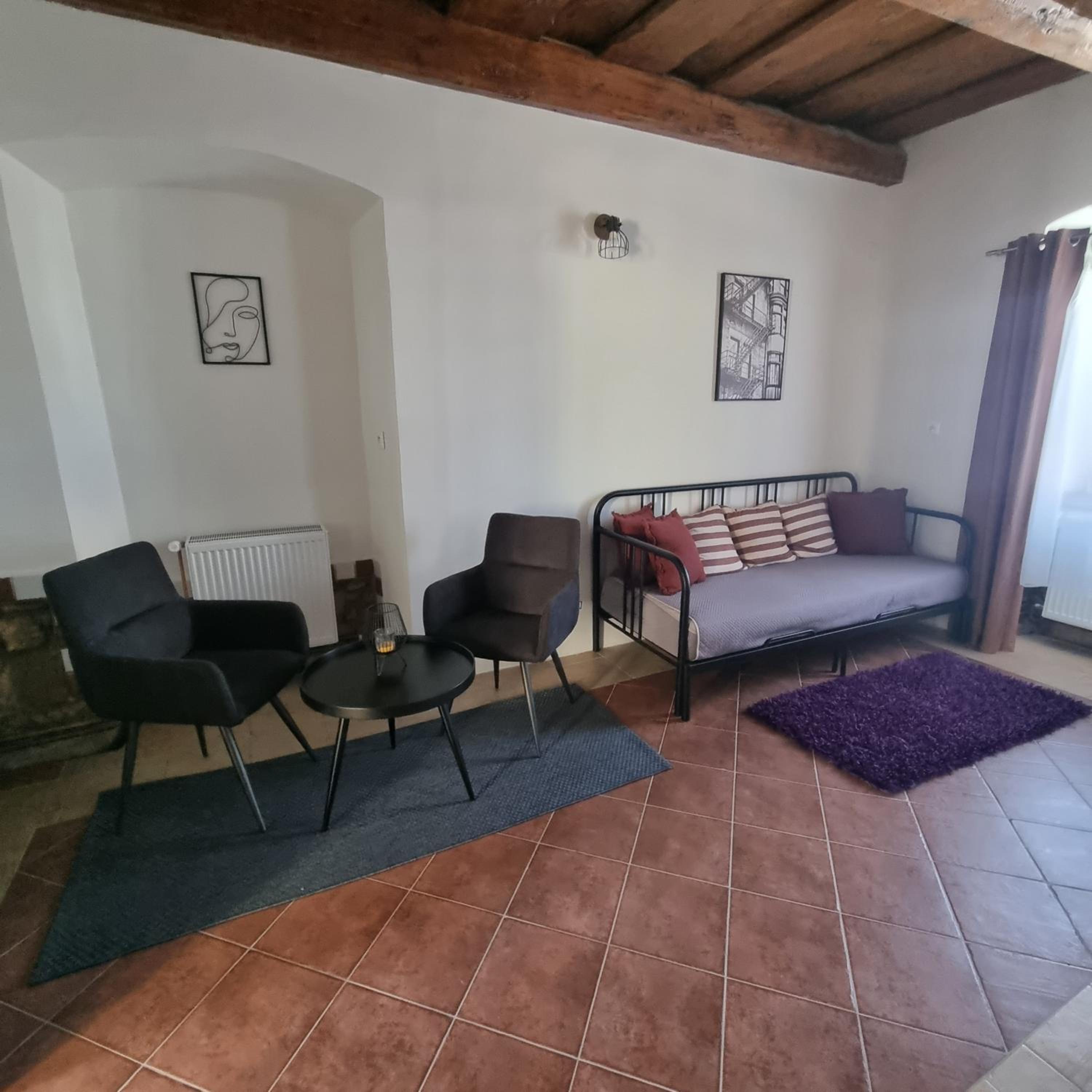 One-Bedroom Apartment - Photo 22