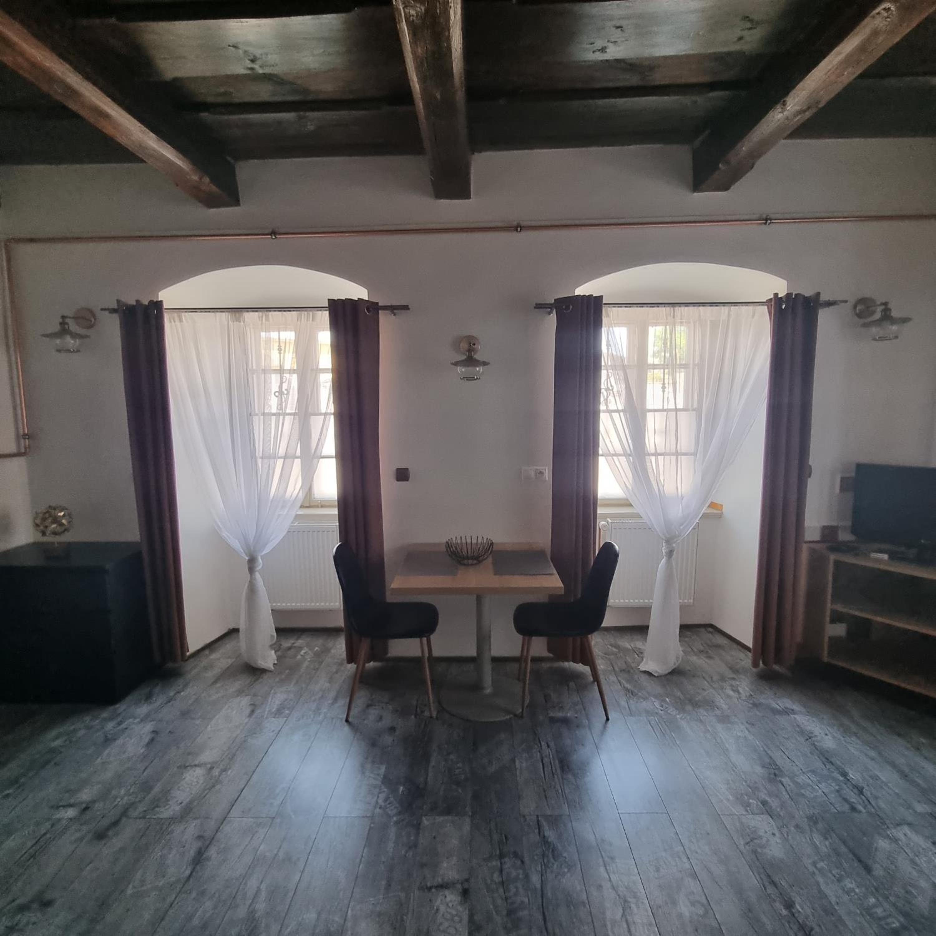 One-Bedroom Apartment - Photo 24