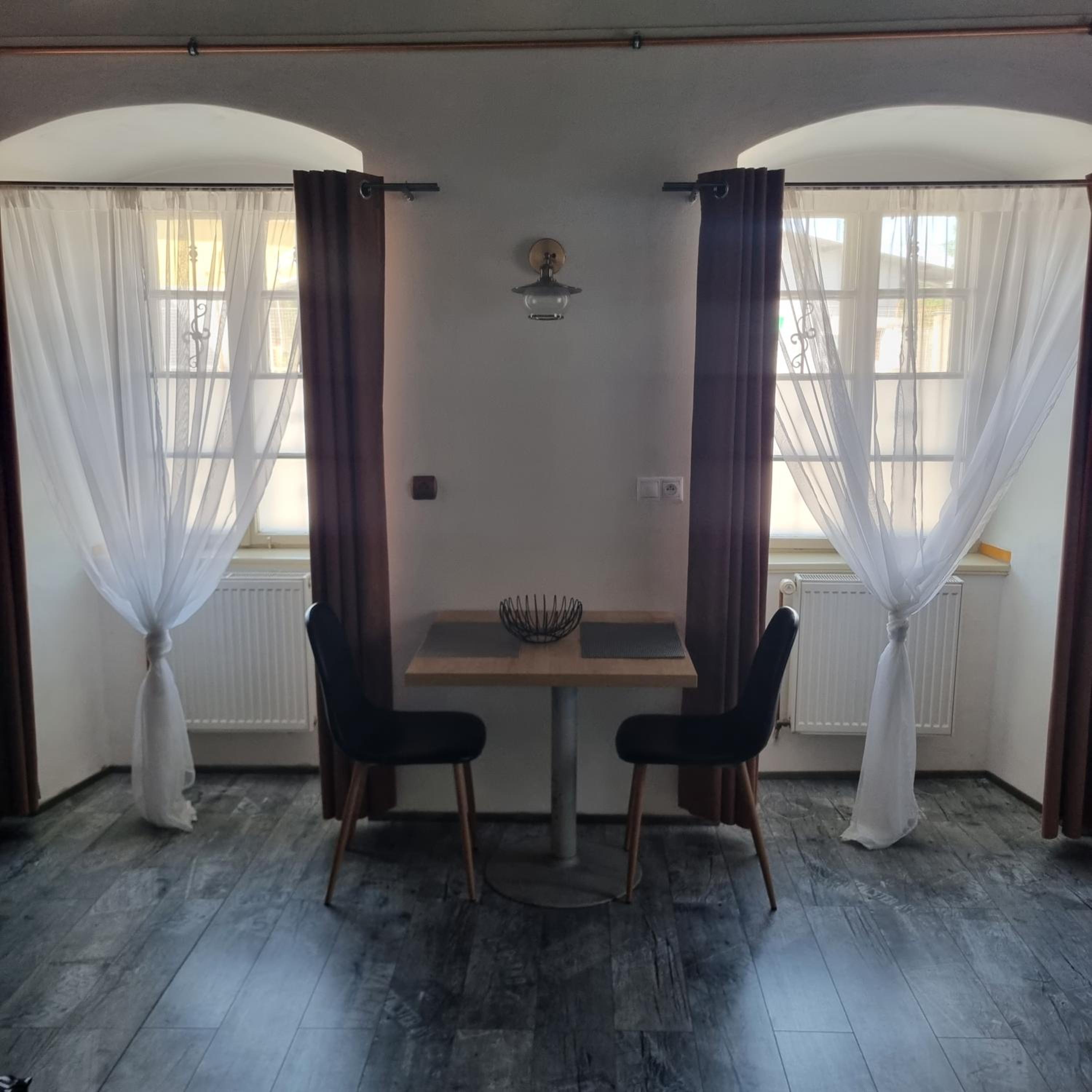 One-Bedroom Apartment - Photo 25