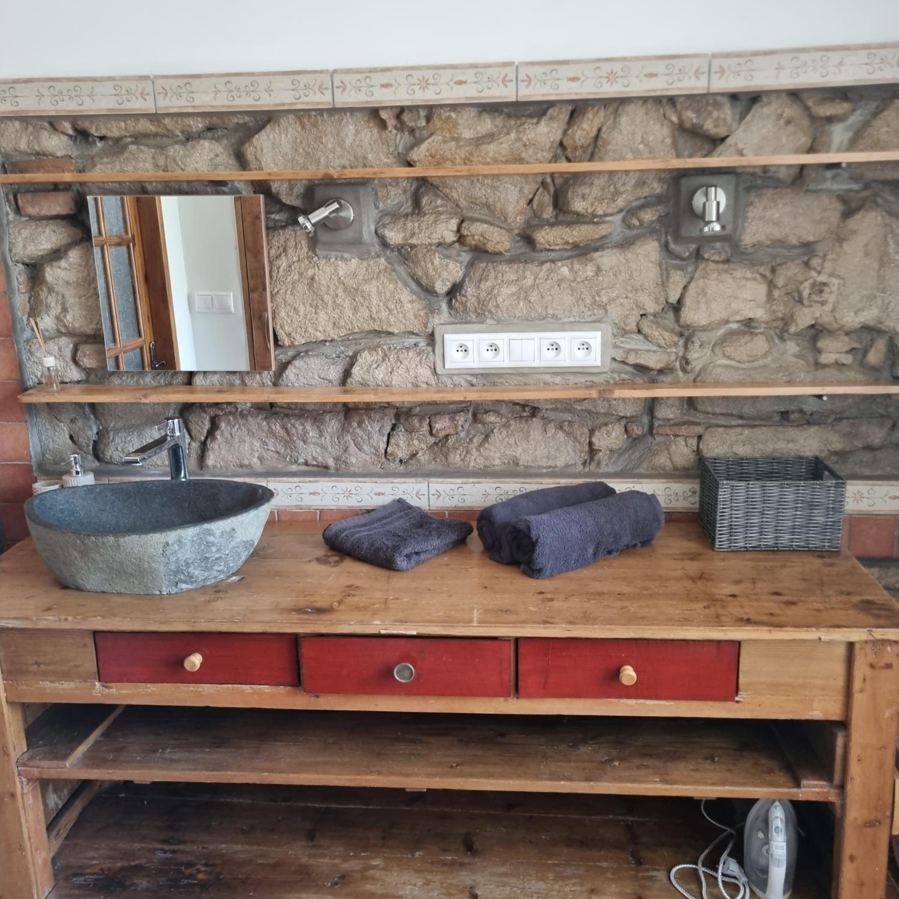 One-Bedroom Apartment - Photo 27