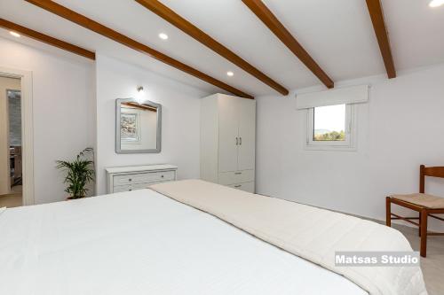 One-Bedroom House photo 3
