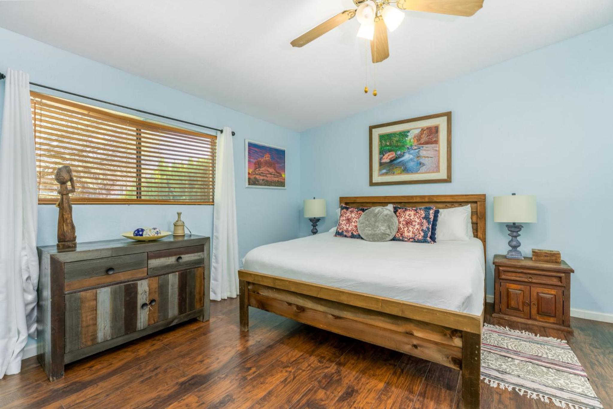 Three-Bedroom House photo 2