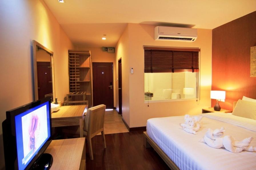 Deluxe Double Room with Ocean View photo 2