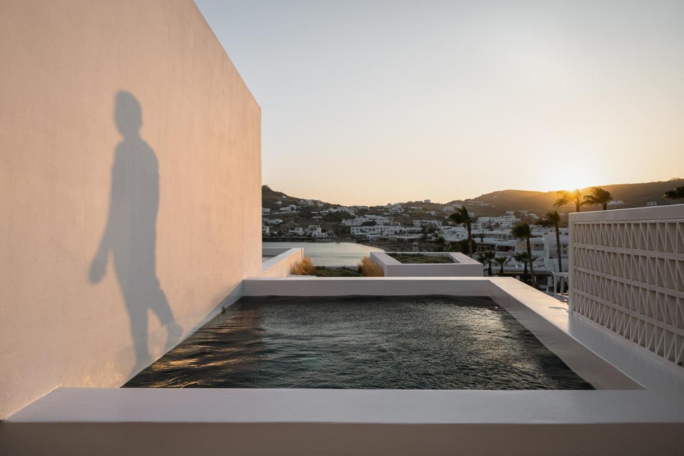 Lover's Suite with Sea View & Mini Pool - Photo 2