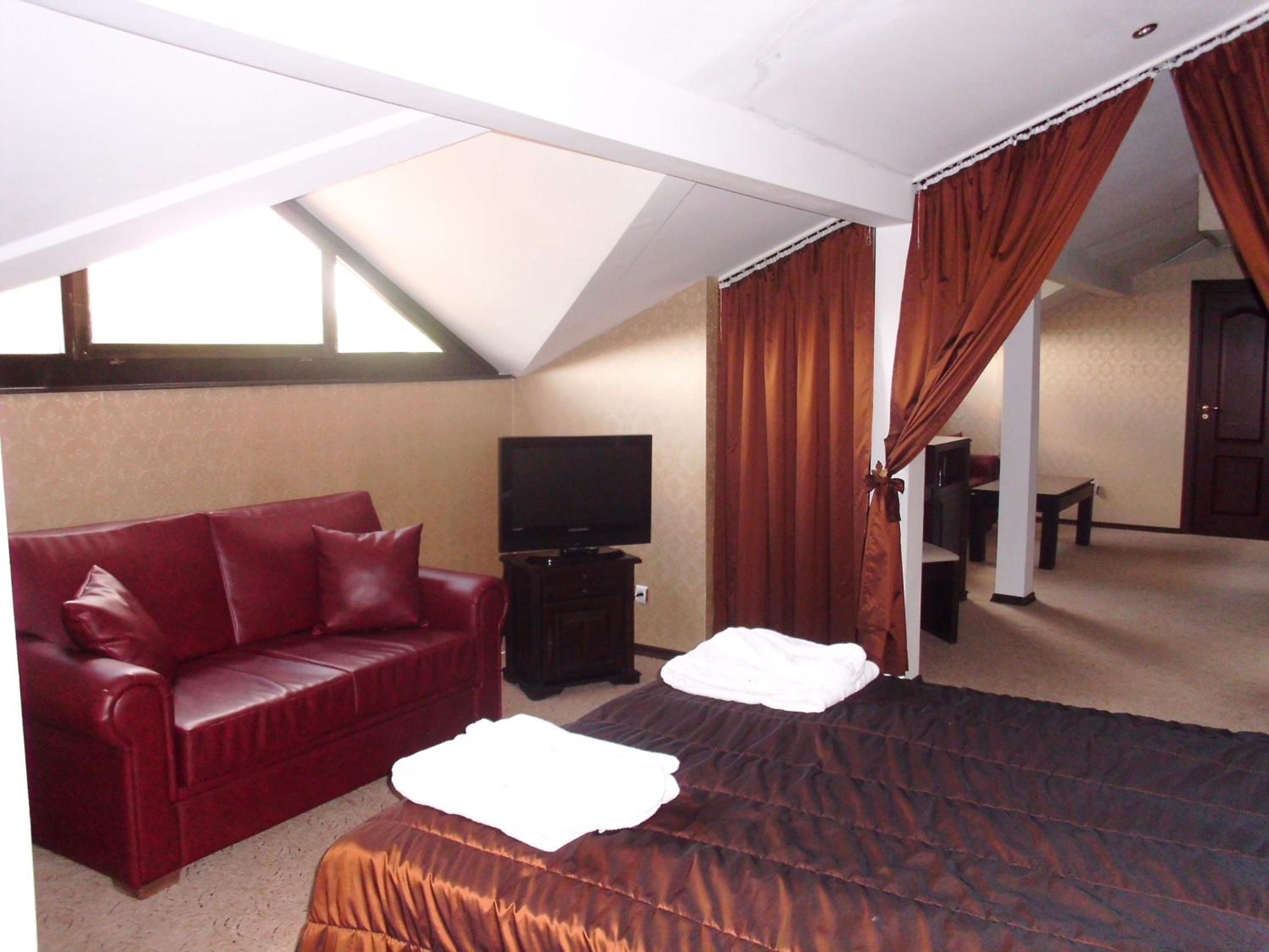 Junior Suite - Attic - Photo 4