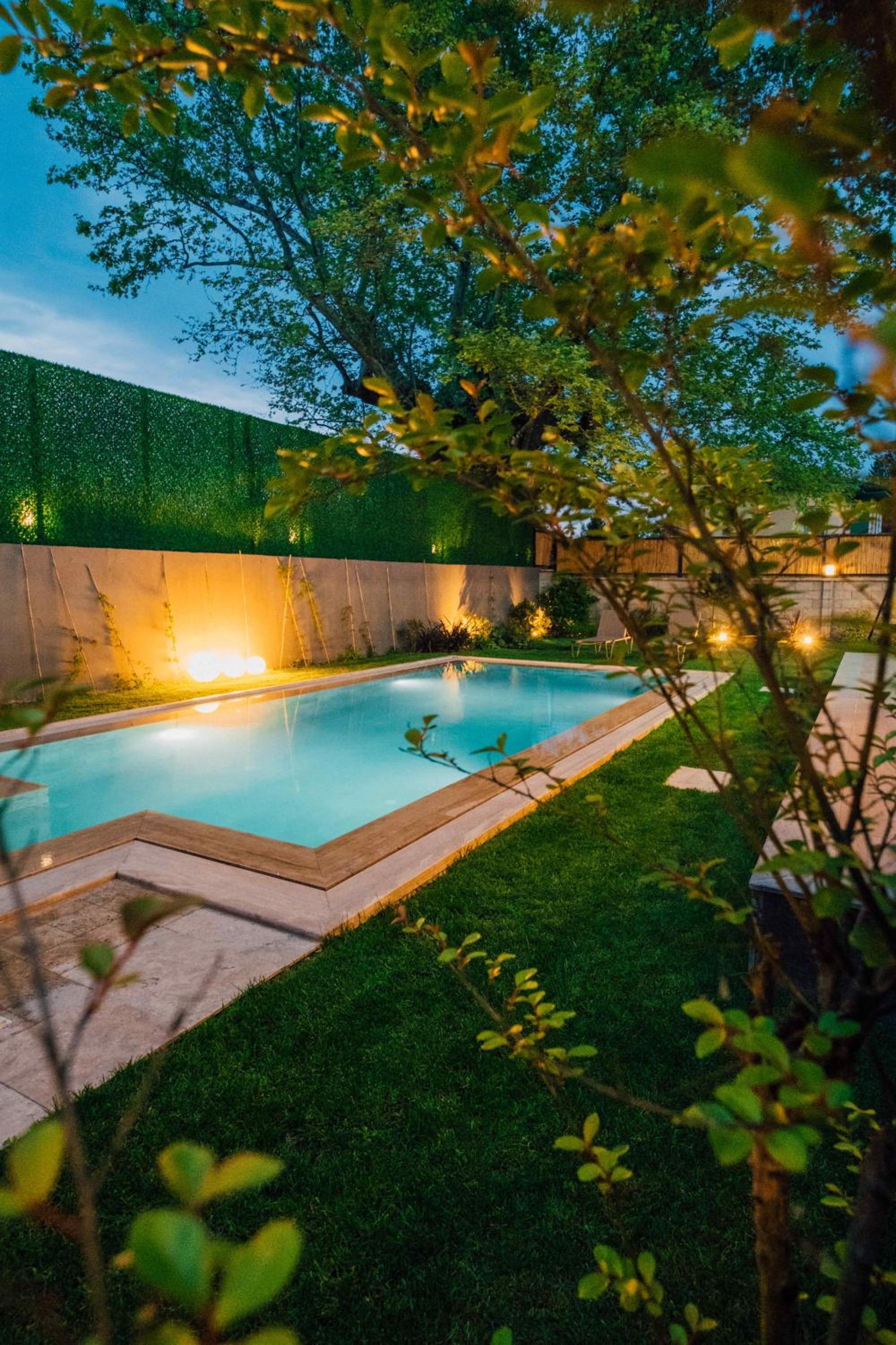 Villa with Private Pool - Photo 29