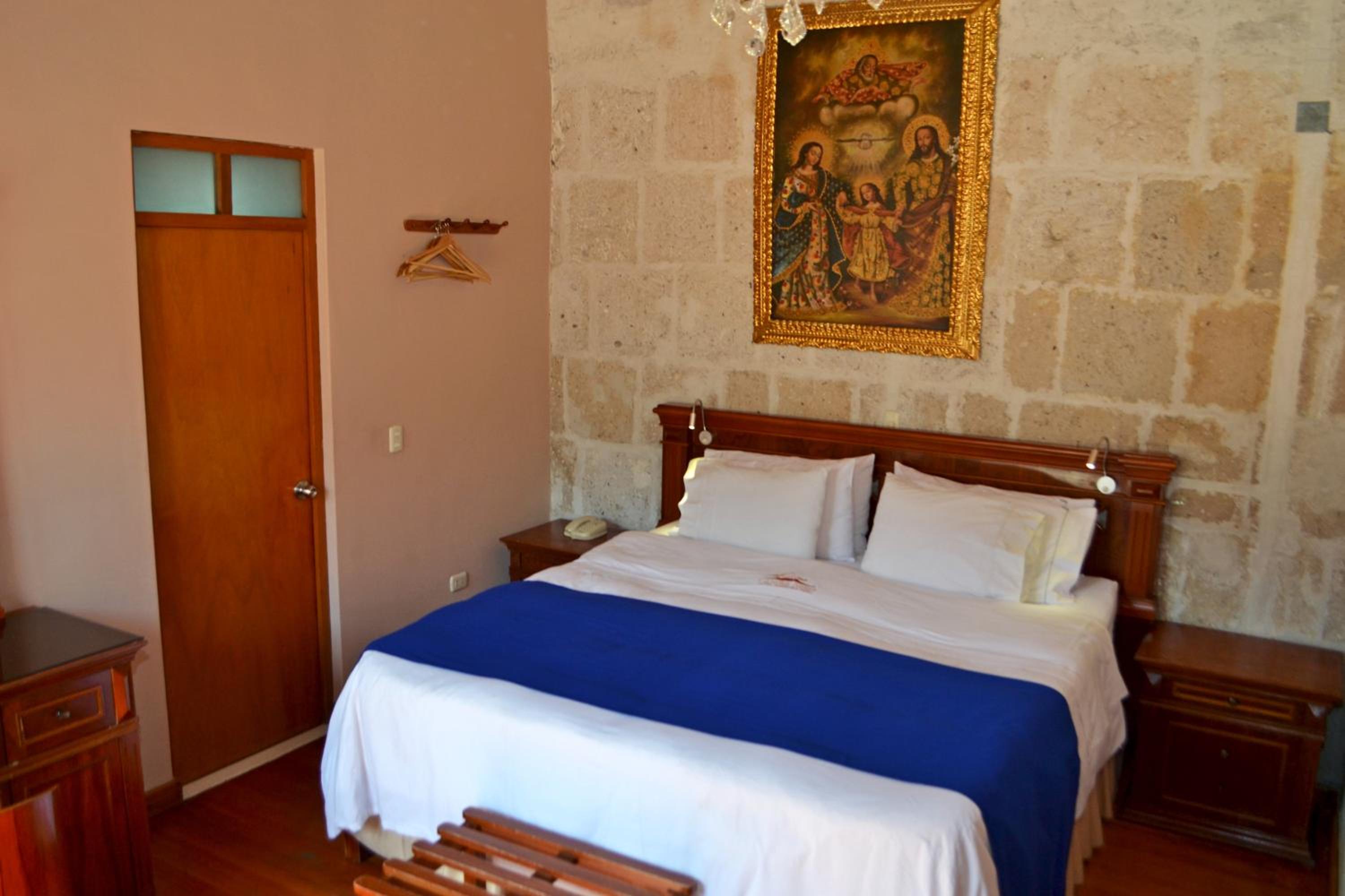 Double or Twin Room - Photo 3