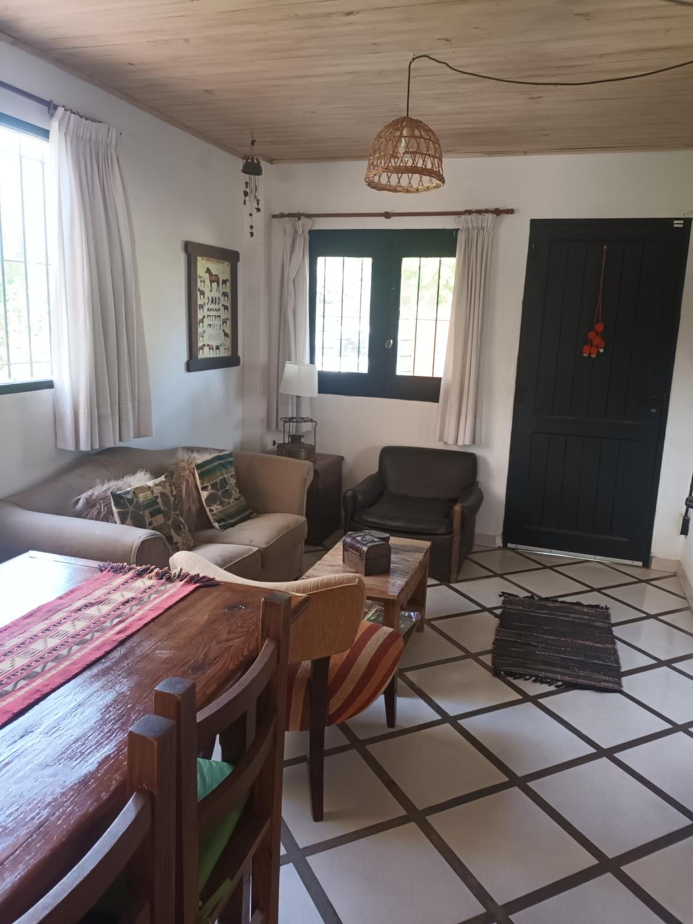 One-Bedroom House photo 1