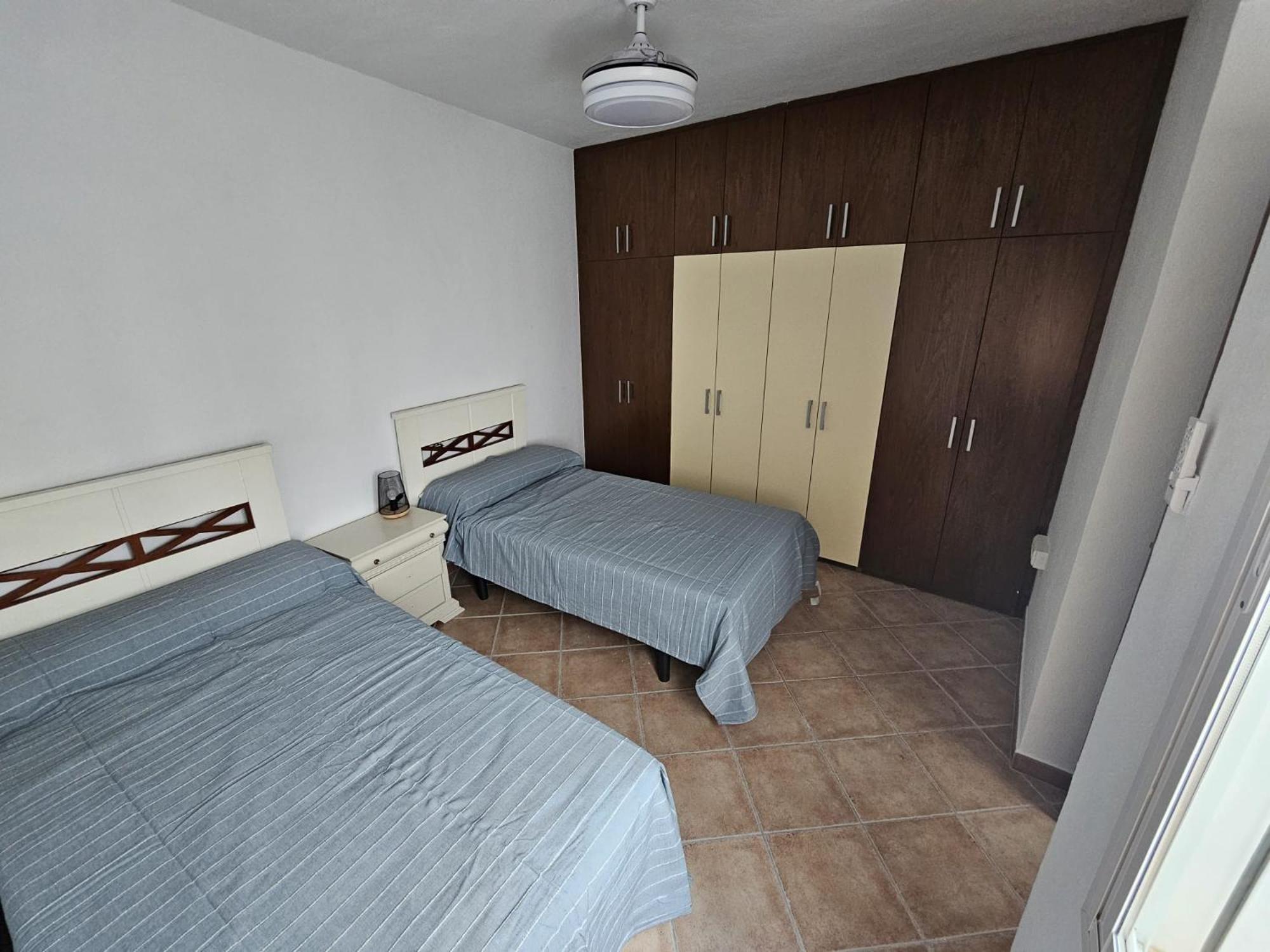 Casa de cuatro habitaciones