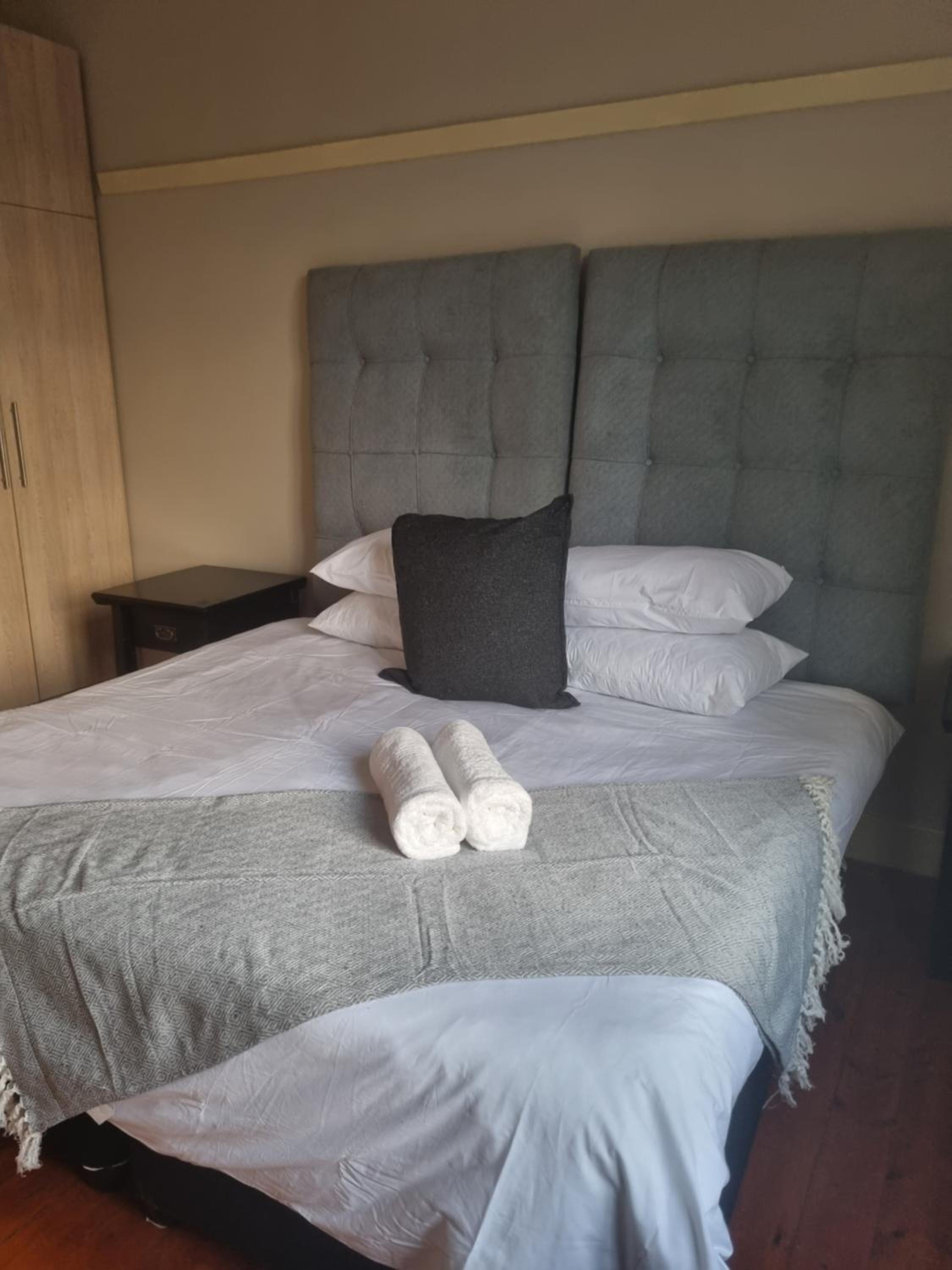 Double or Twin Room with Private Bathroom photo 1