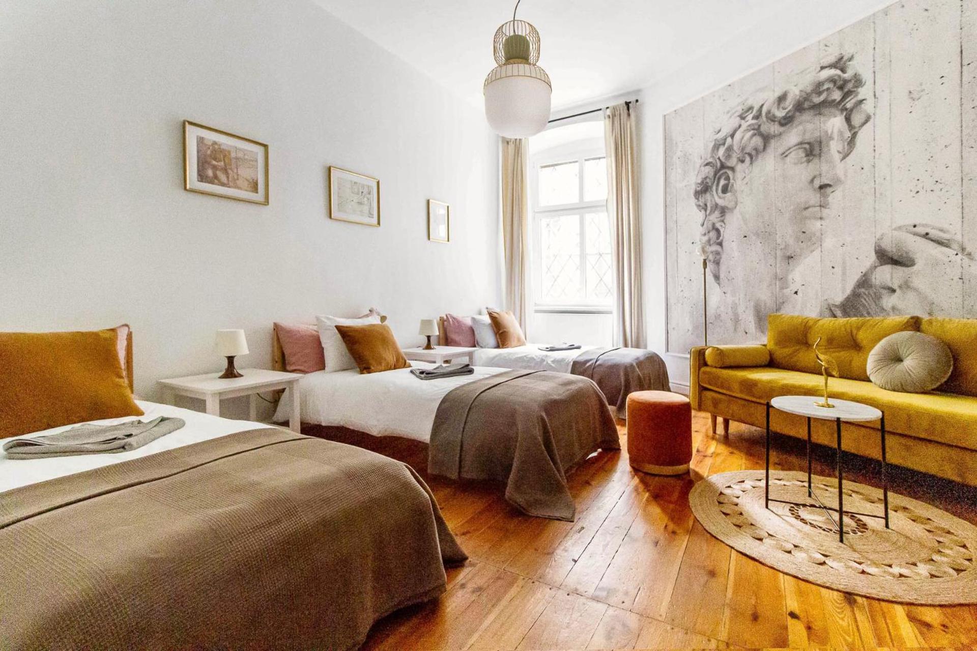 Premium Four-Bedroom Apartment with 2 Bathrooms and Living Room  - Photo 19