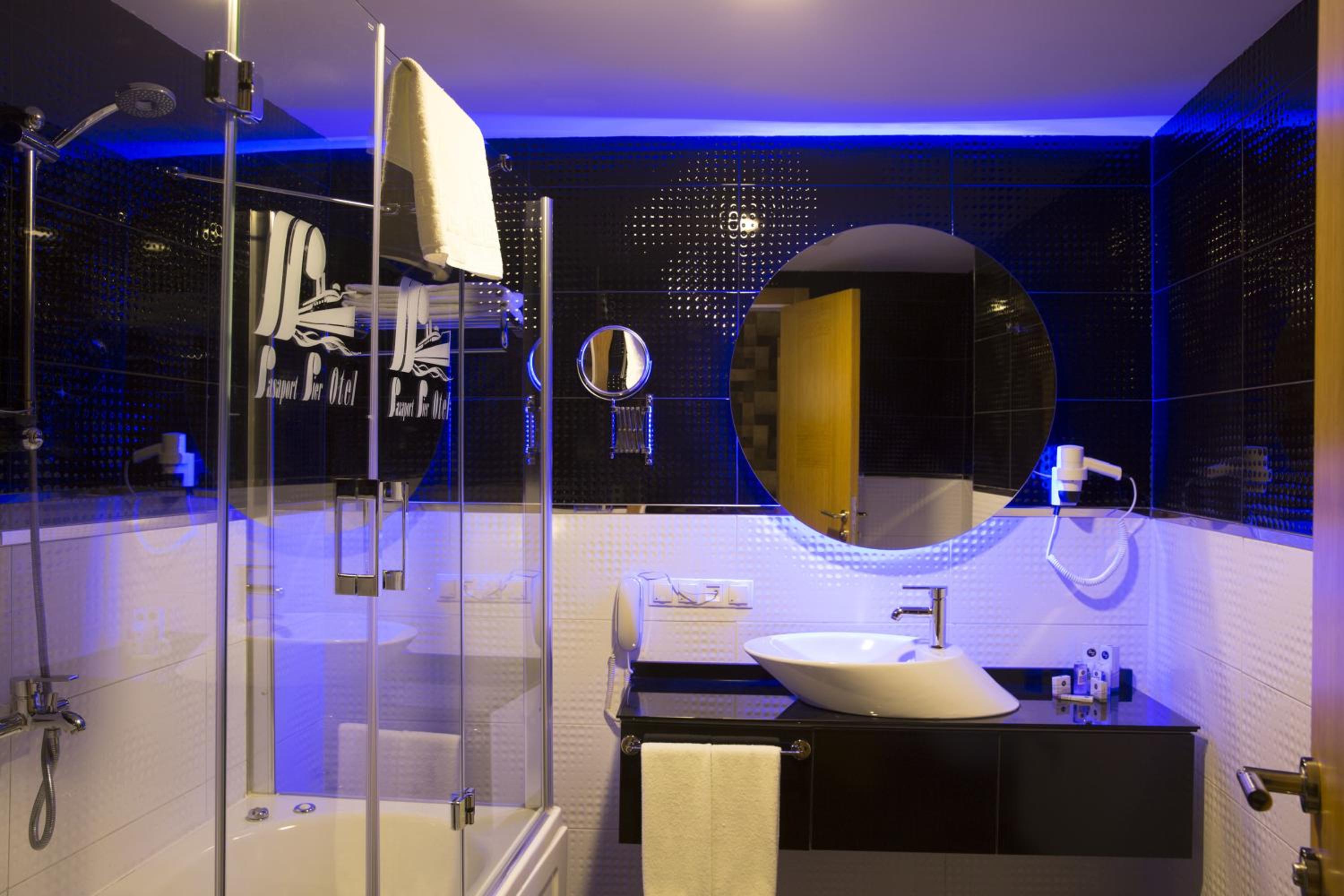 Junior Suite with City View