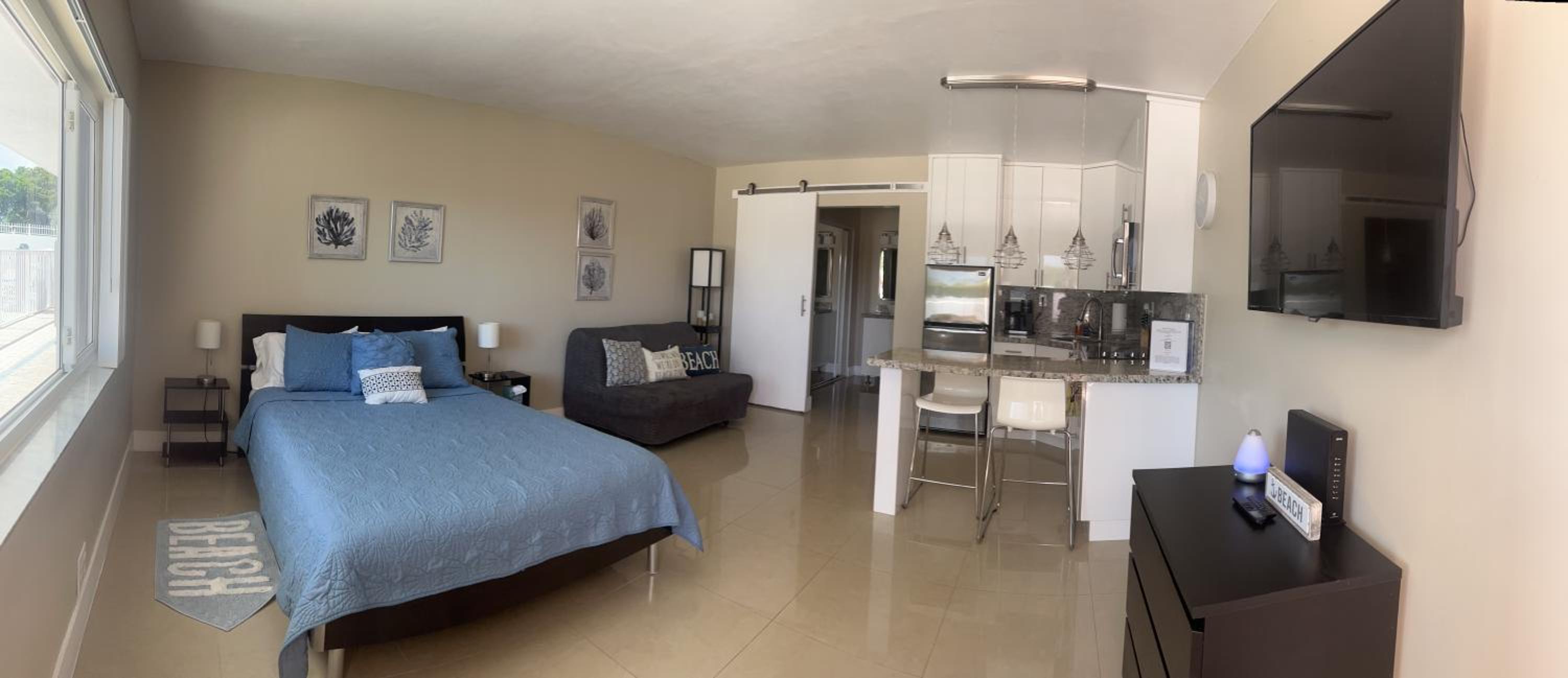 Studio Apartment photo 1