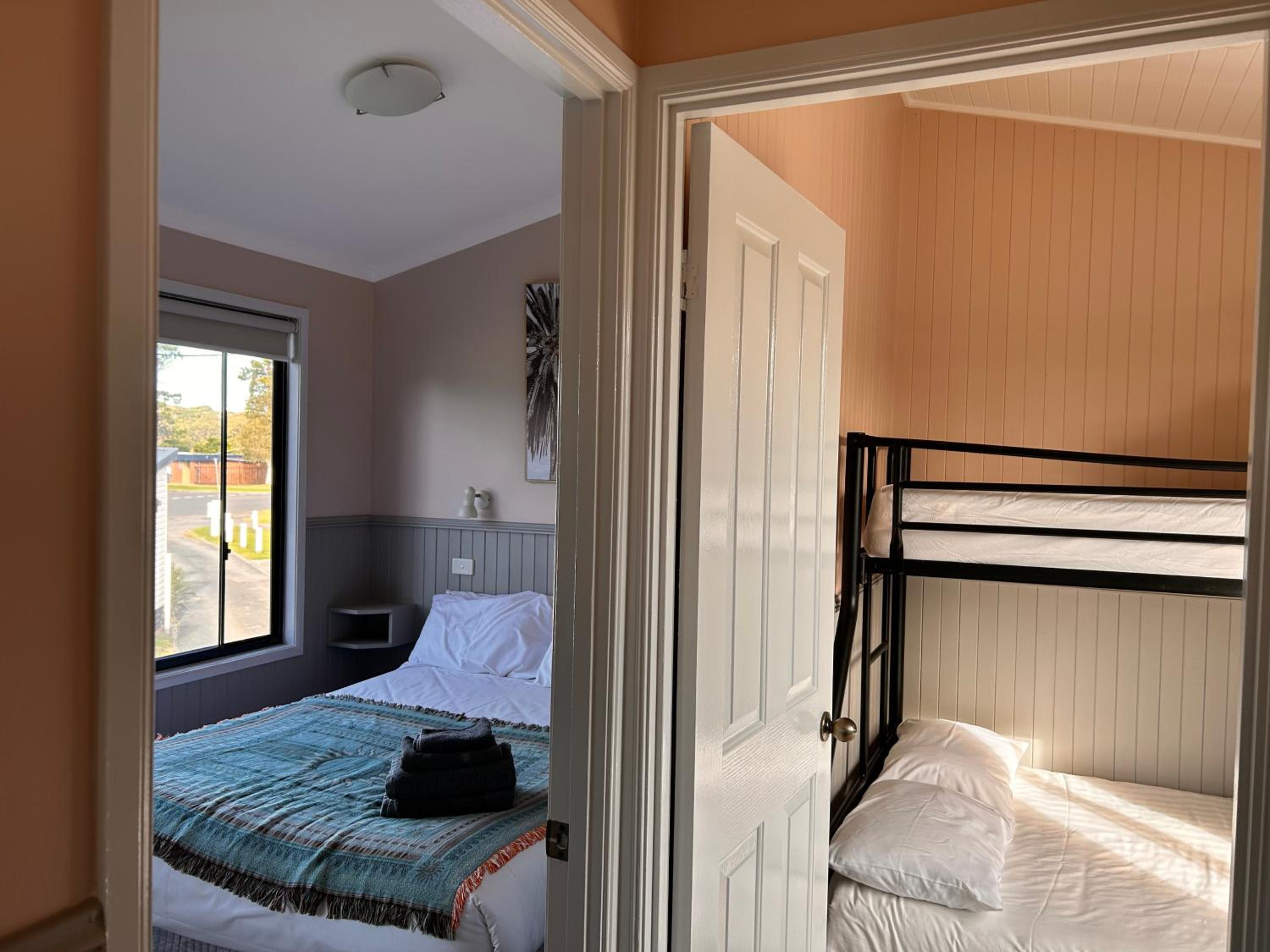 Riverview Two-Bedroom Chalet  photo 1