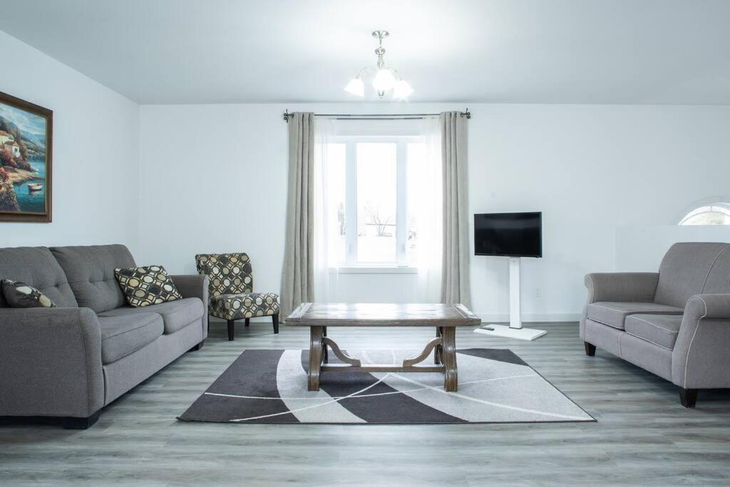 Three-Bedroom Villa photo 1