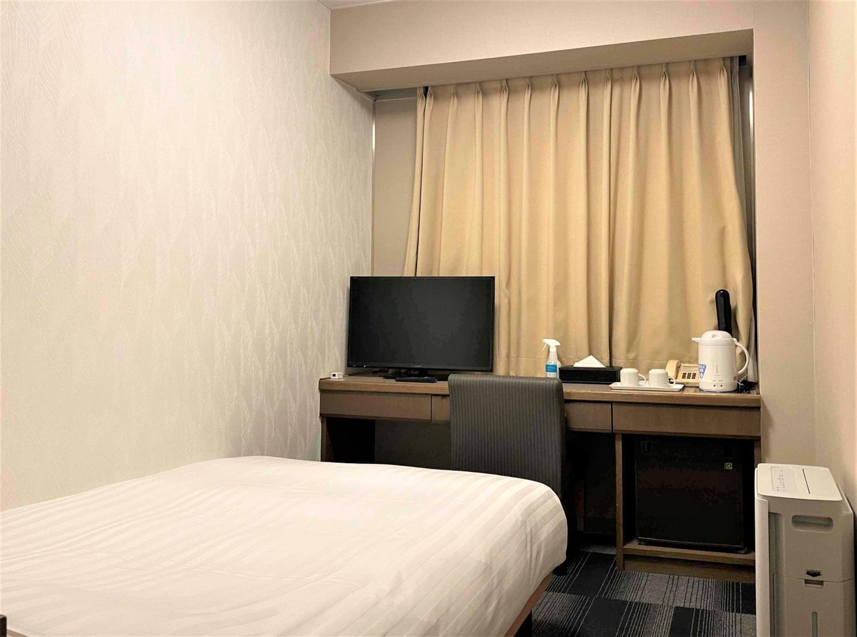 Single Room - Photo 1