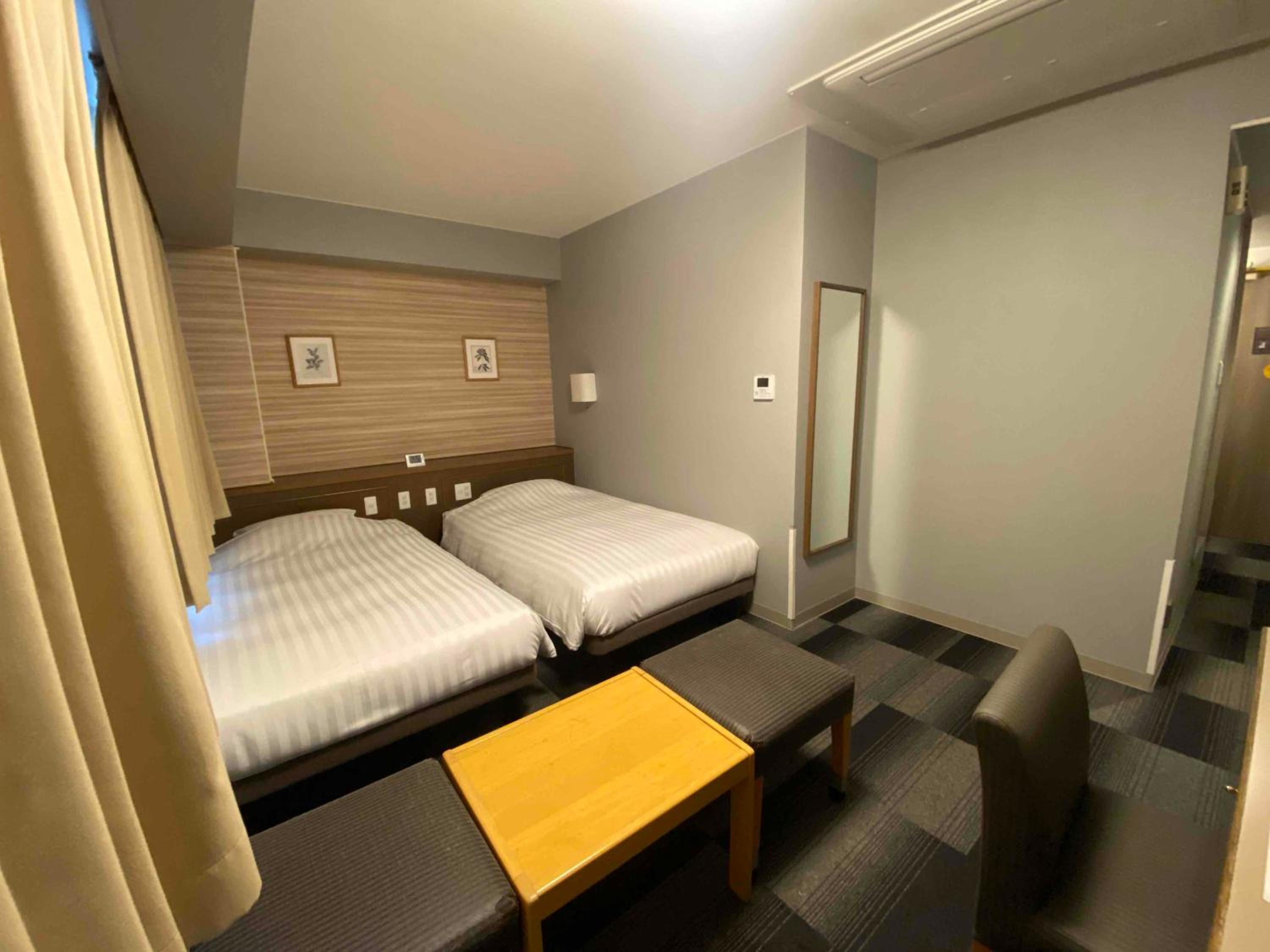 Twin Room - Photo 15