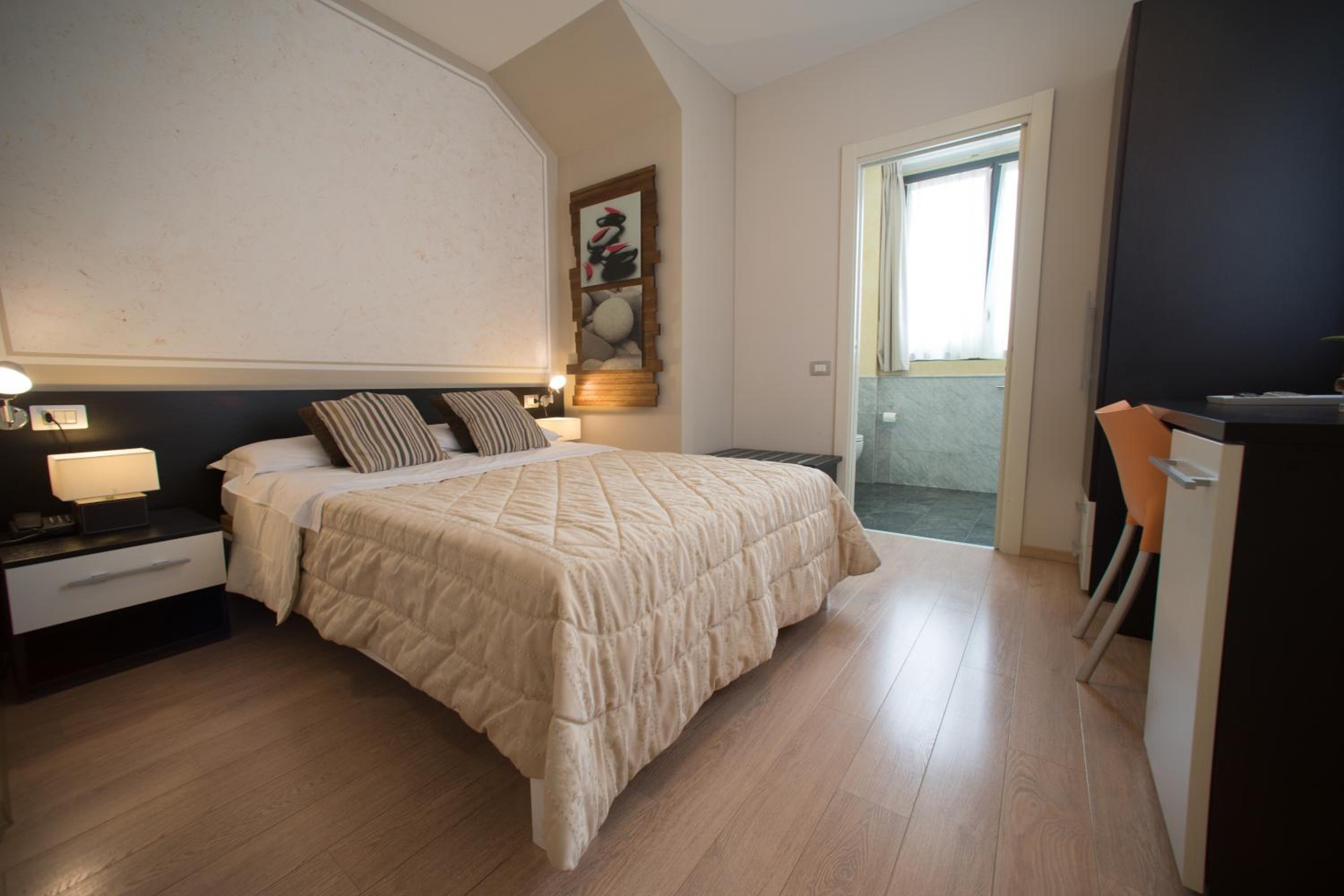Single Room photo 2