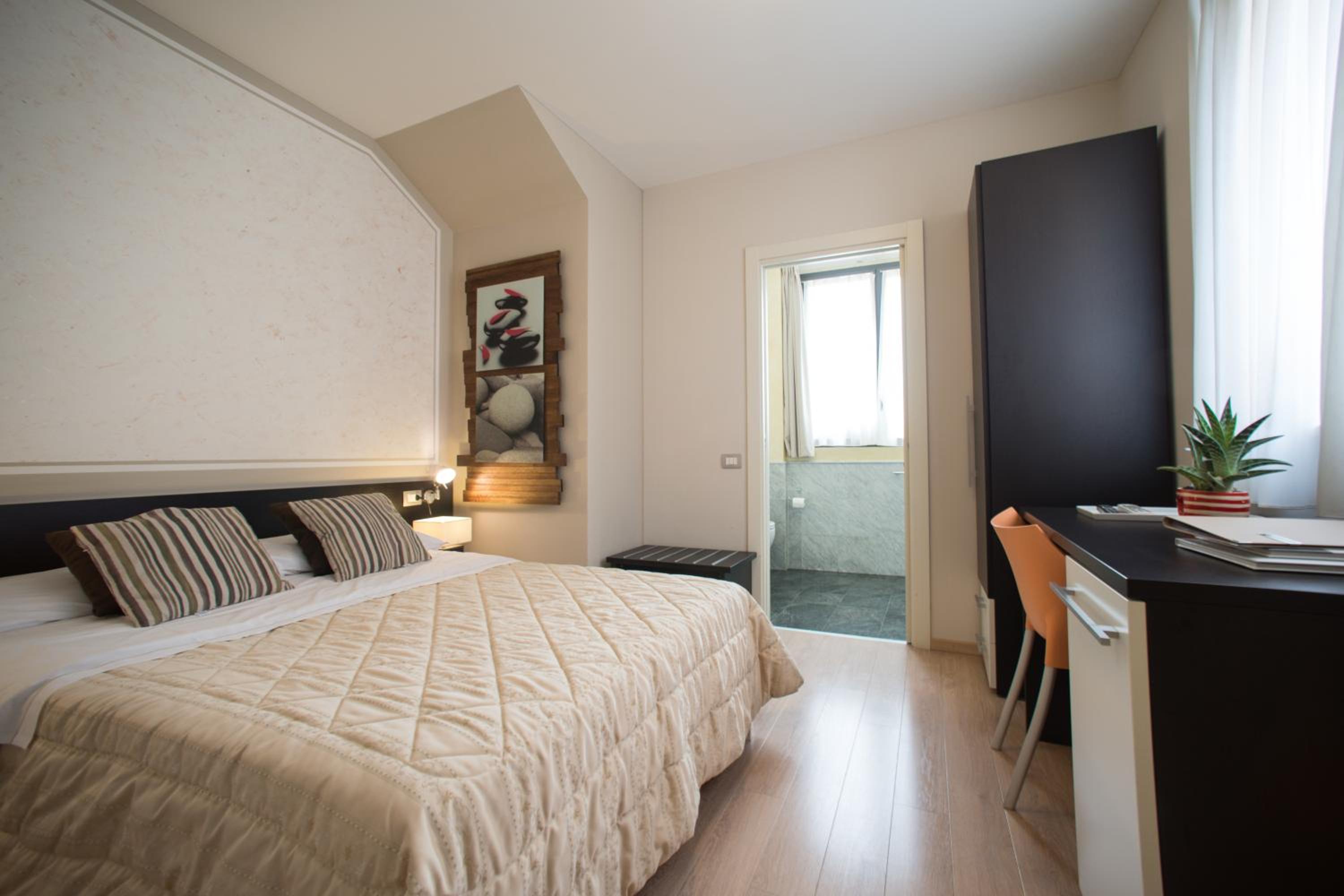 Double Room photo 3
