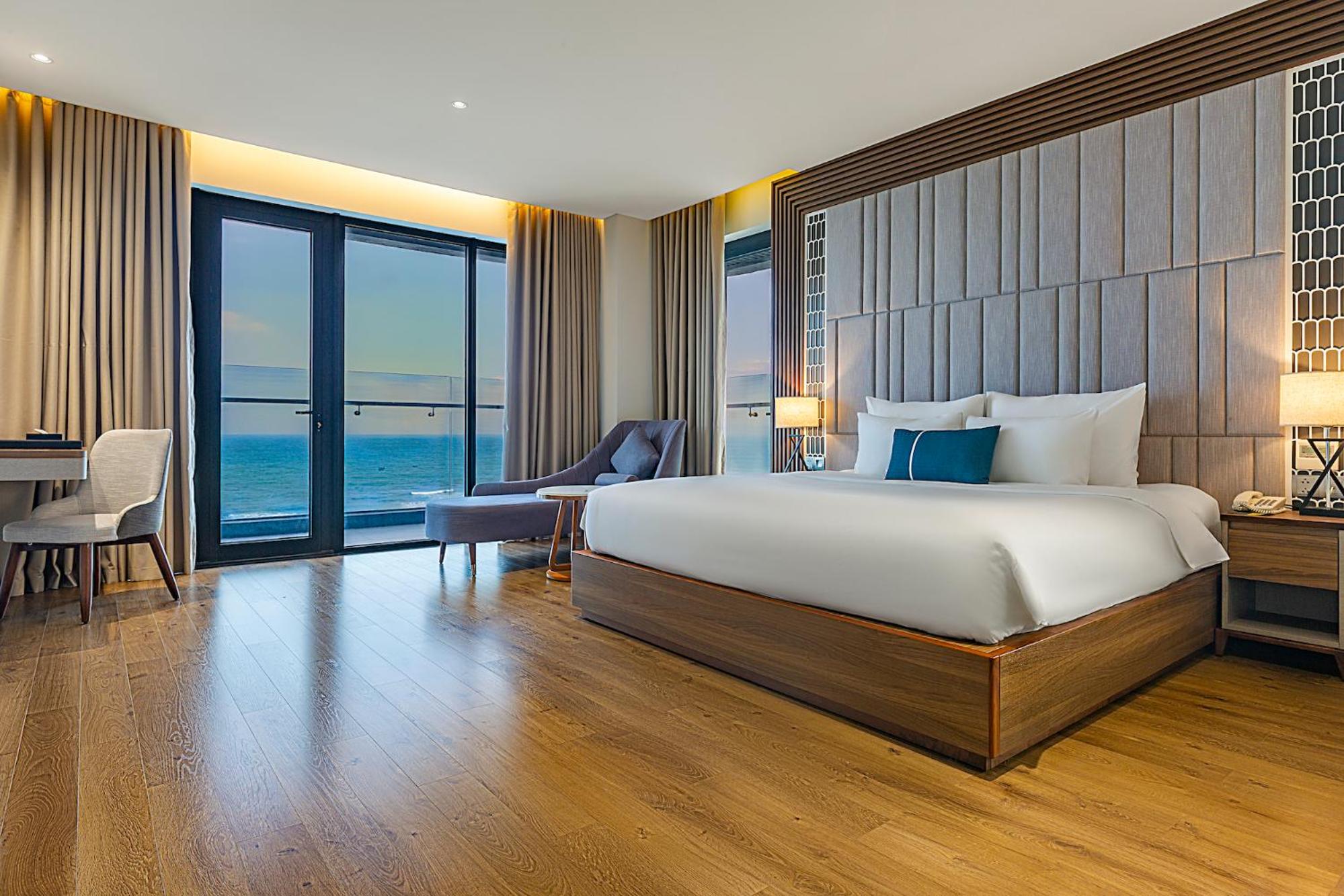 Grand Executive Ocean Queen Room - Afternoon Tea Included - Photo 1