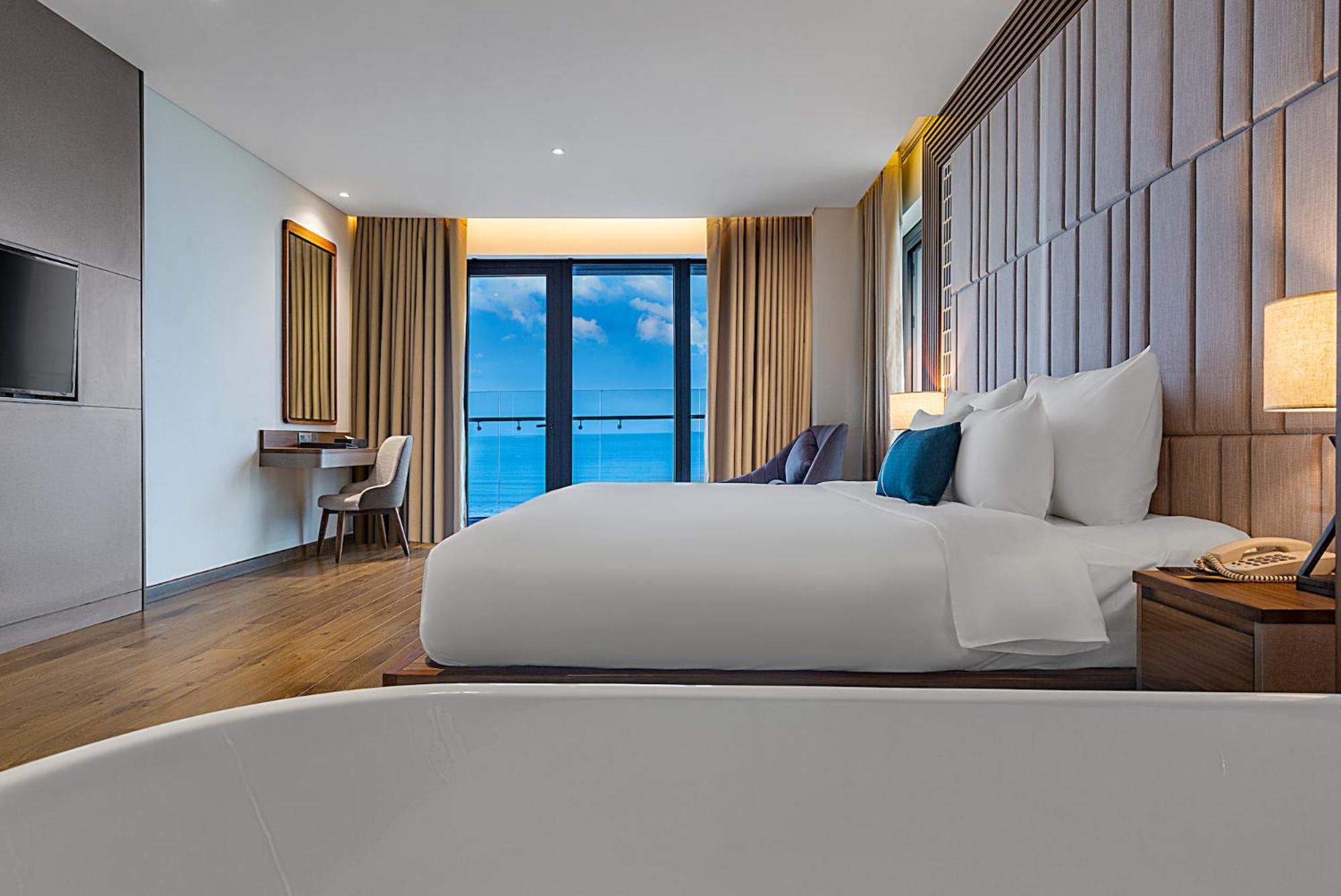 Grand Executive Ocean Queen Room - Afternoon Tea Included - Photo 4