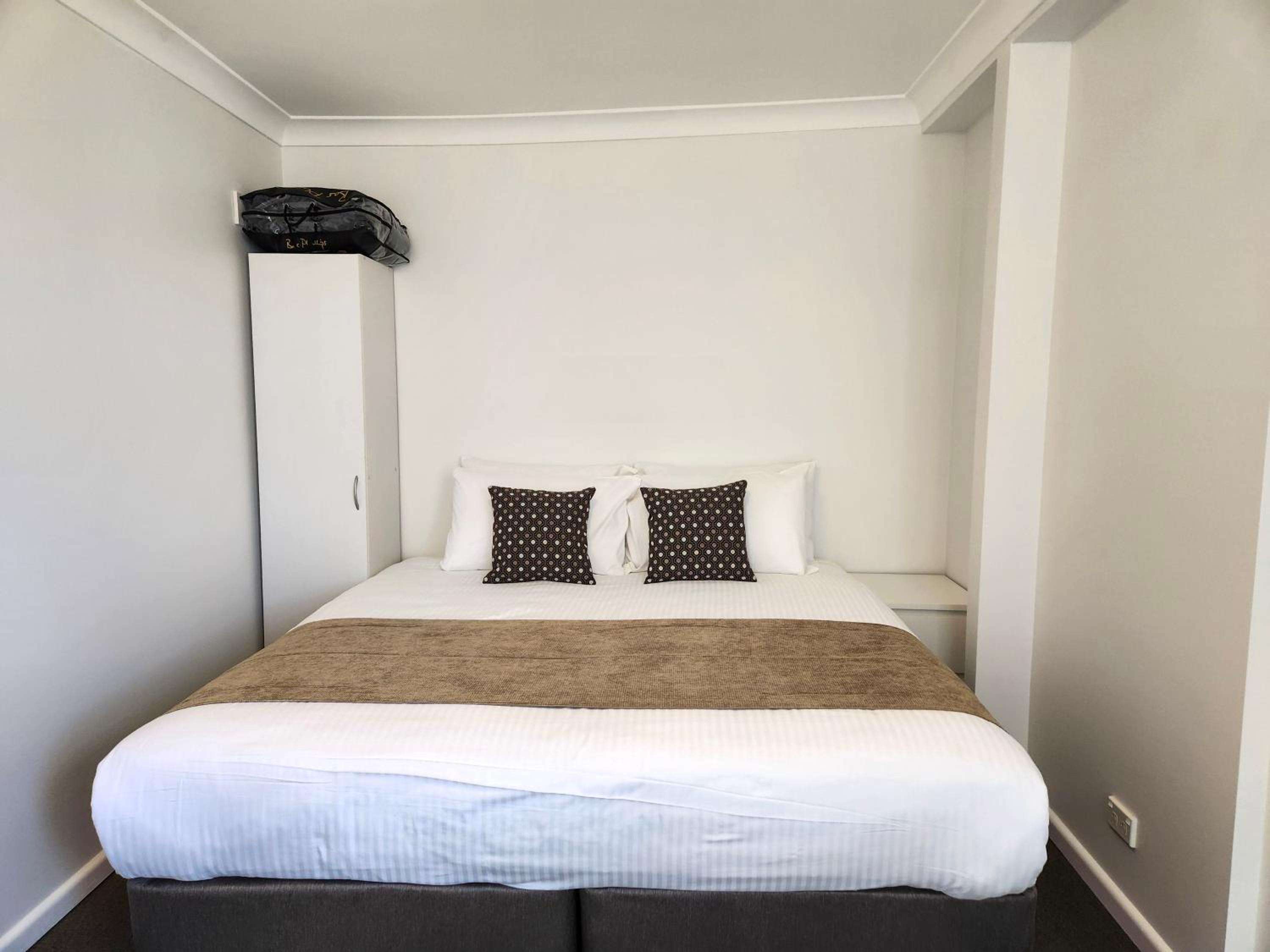 Standard Double or Twin Room photo 3