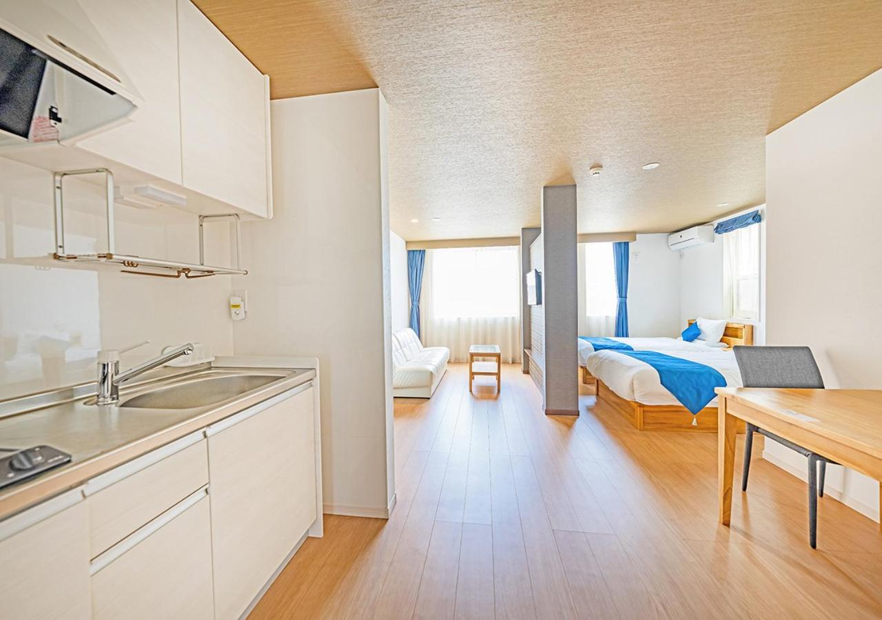 Universal Room - Superior Twin Room - Photo 9