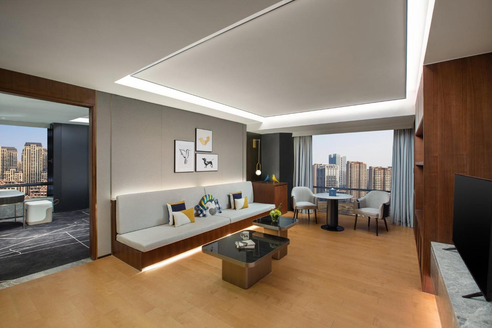 One-Bedroom Suite with City View