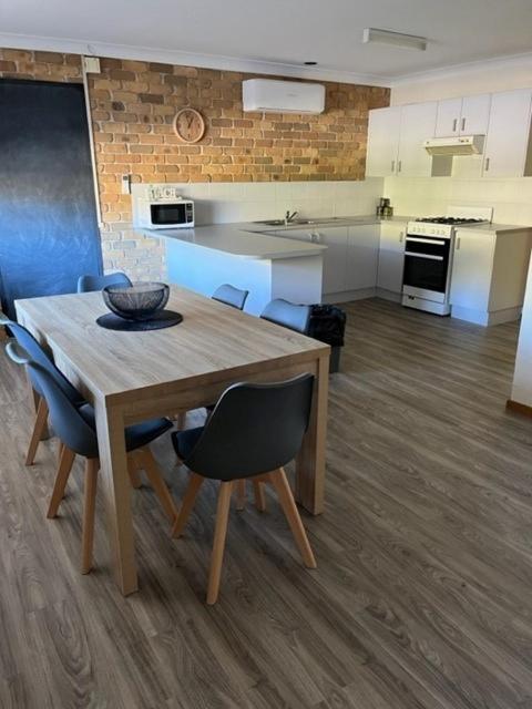 Apartment - Ground Floor photo 3