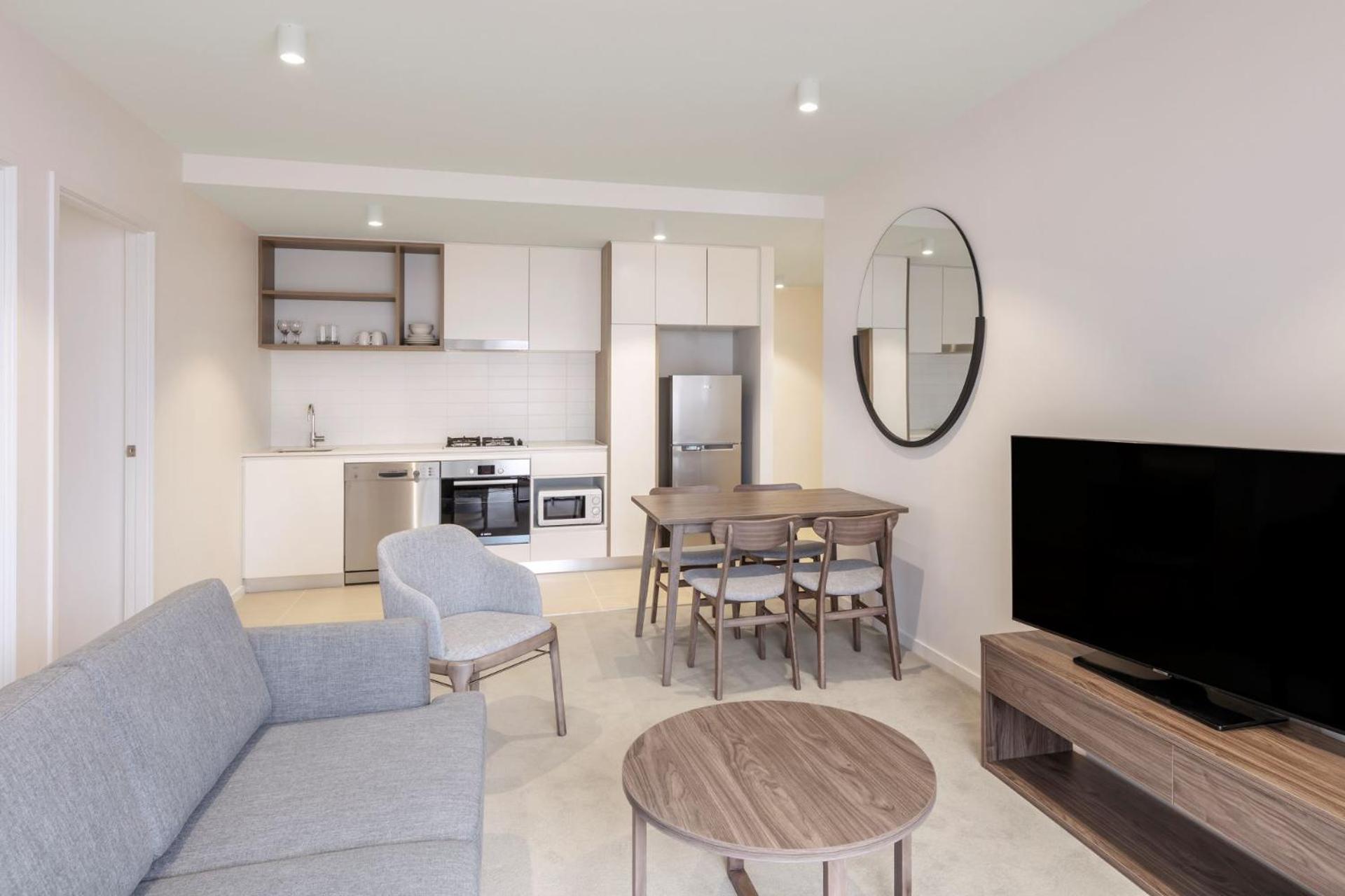 Two Bedroom Apartment + Balcony - Photo 6