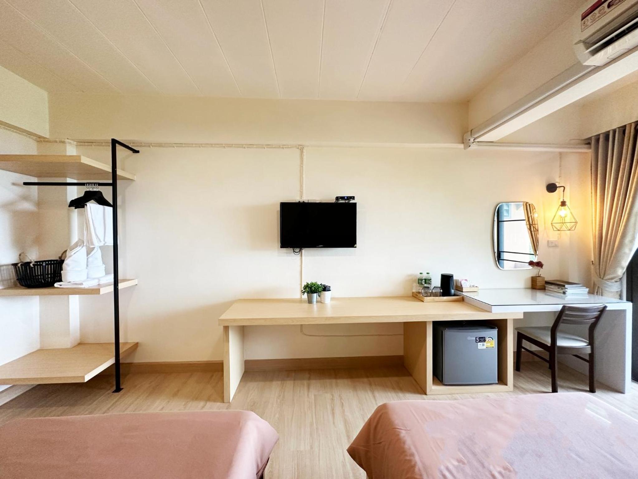 Superior Twin Room photo 3