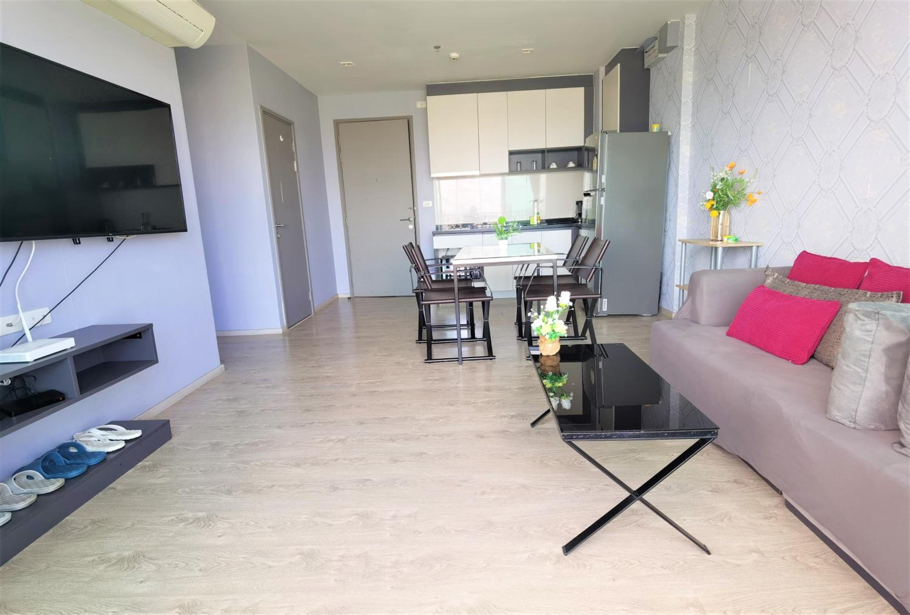 Two-Bedroom Apartment with Balcony and Sea View - Photo 49