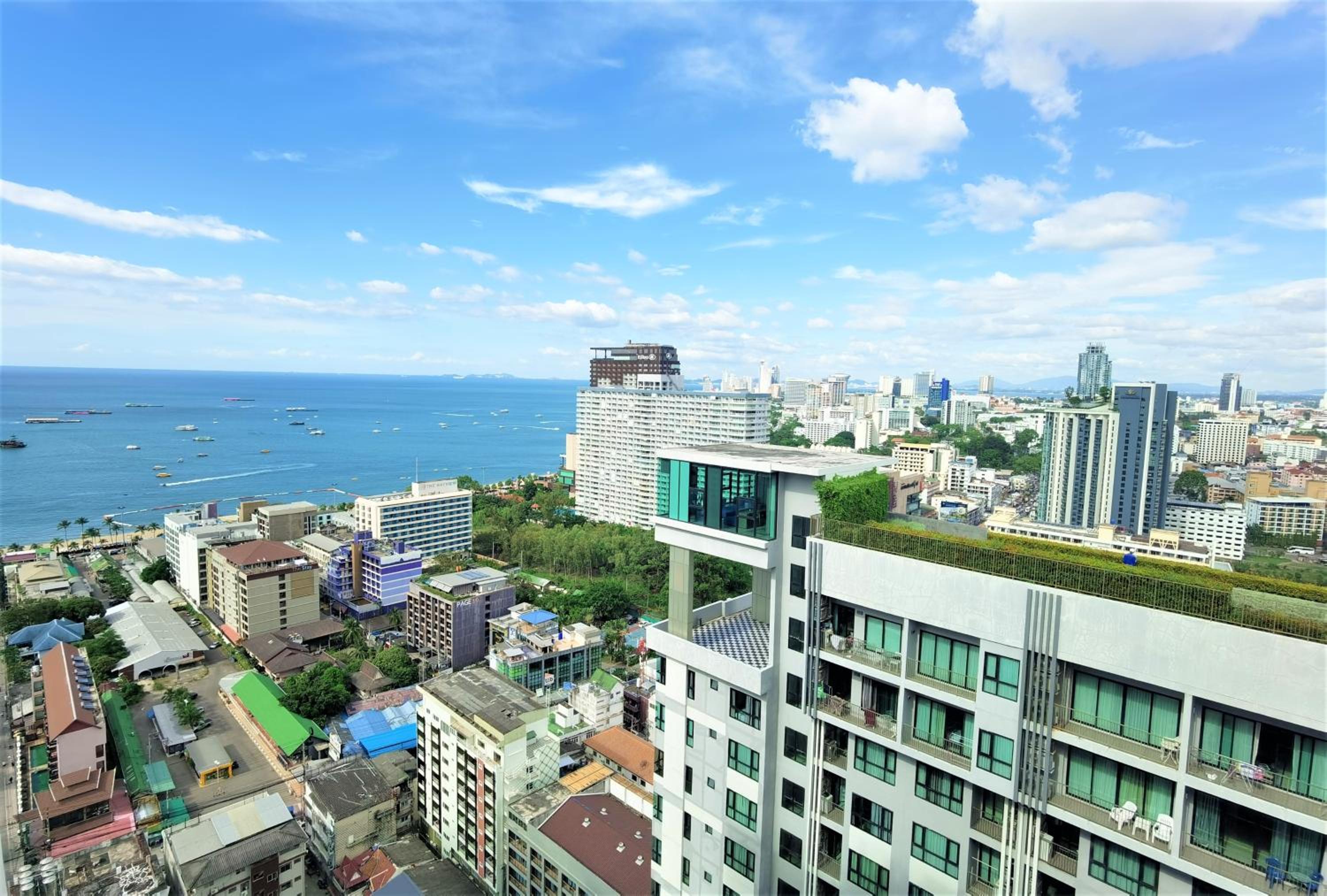 Two-Bedroom Apartment with Balcony and Sea View - Photo 42