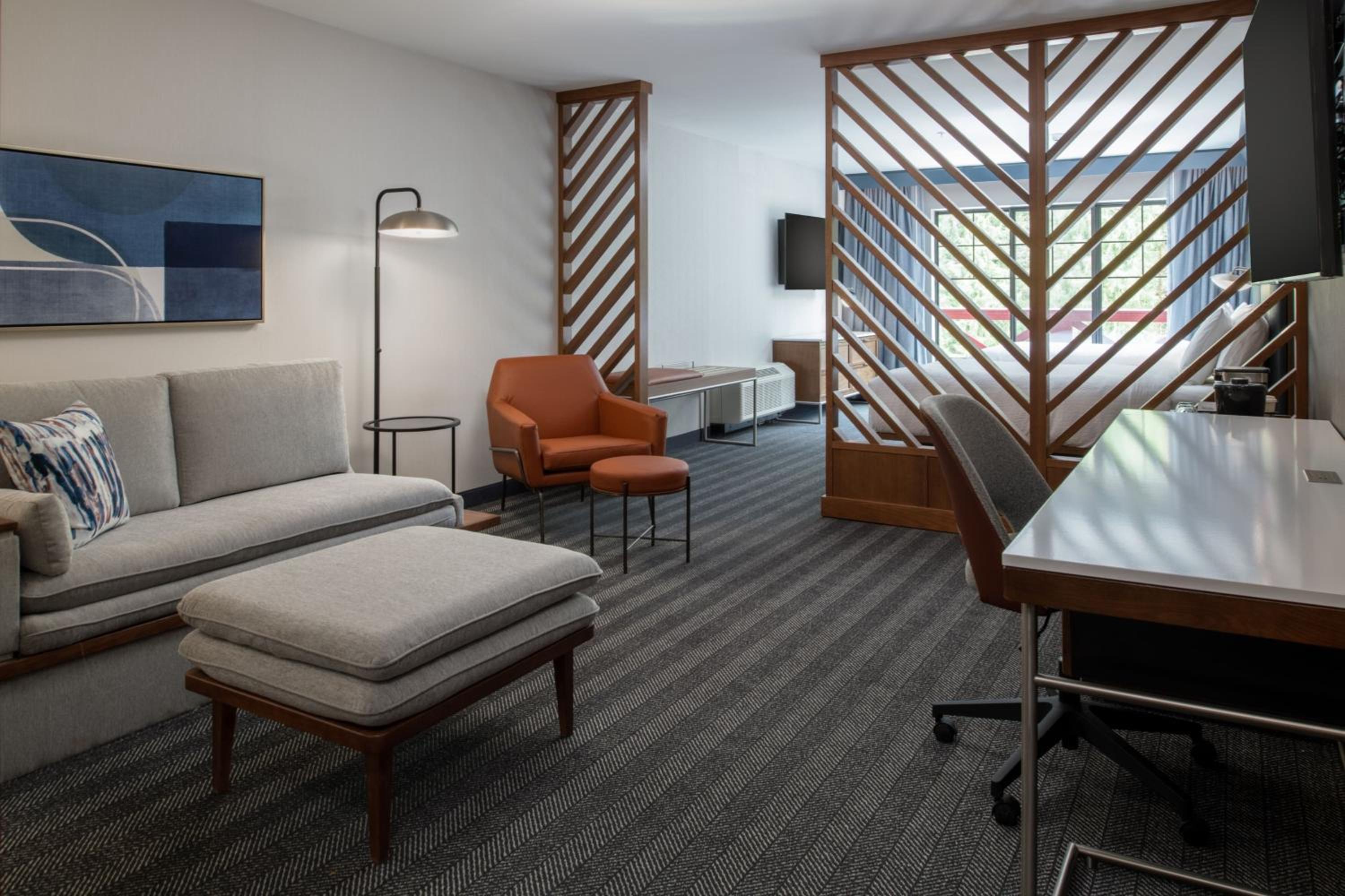 Queen Suite with Two Queen Beds and Sofa Bed - Photo 3