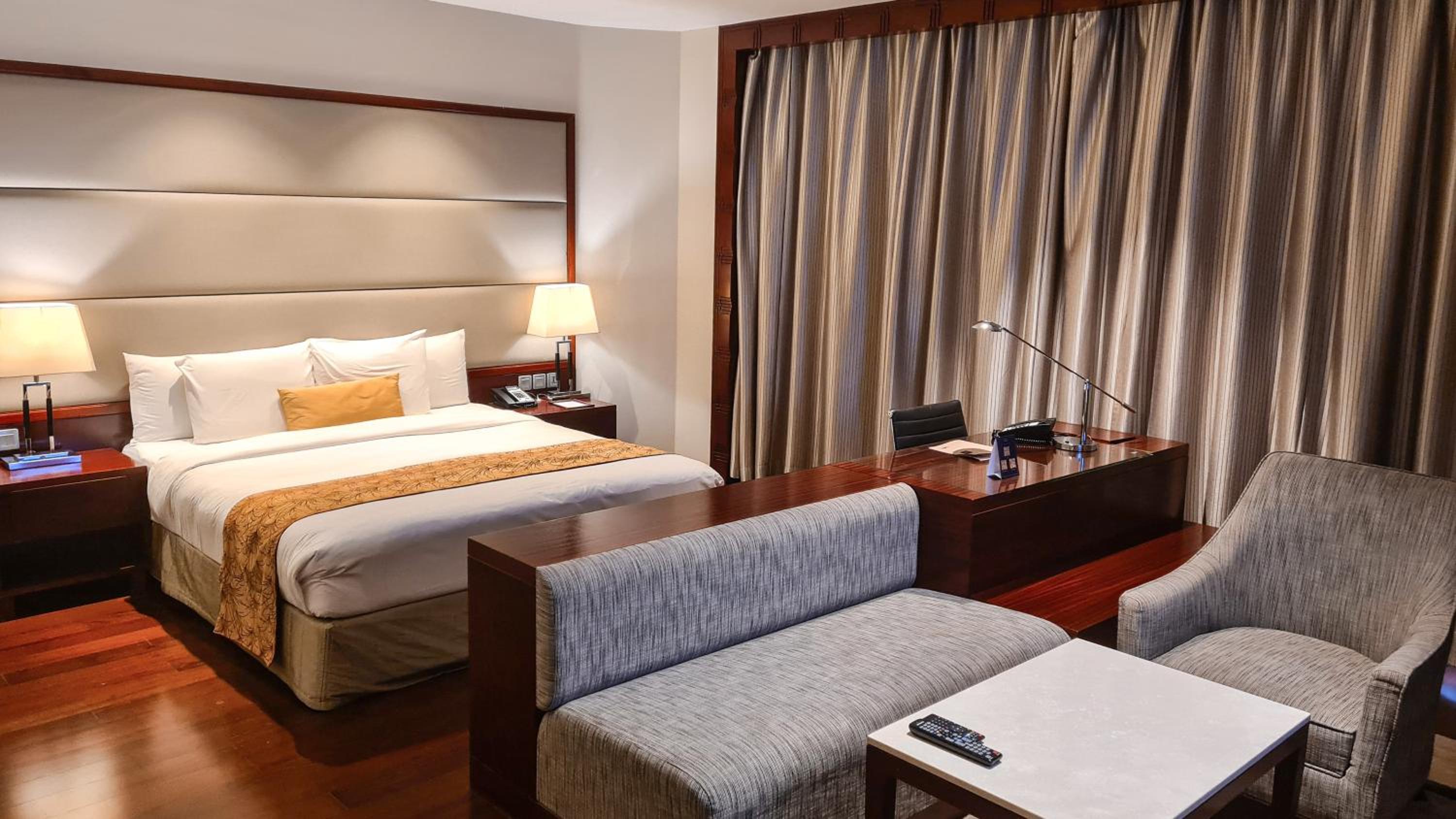 Standard King Room – Accessible